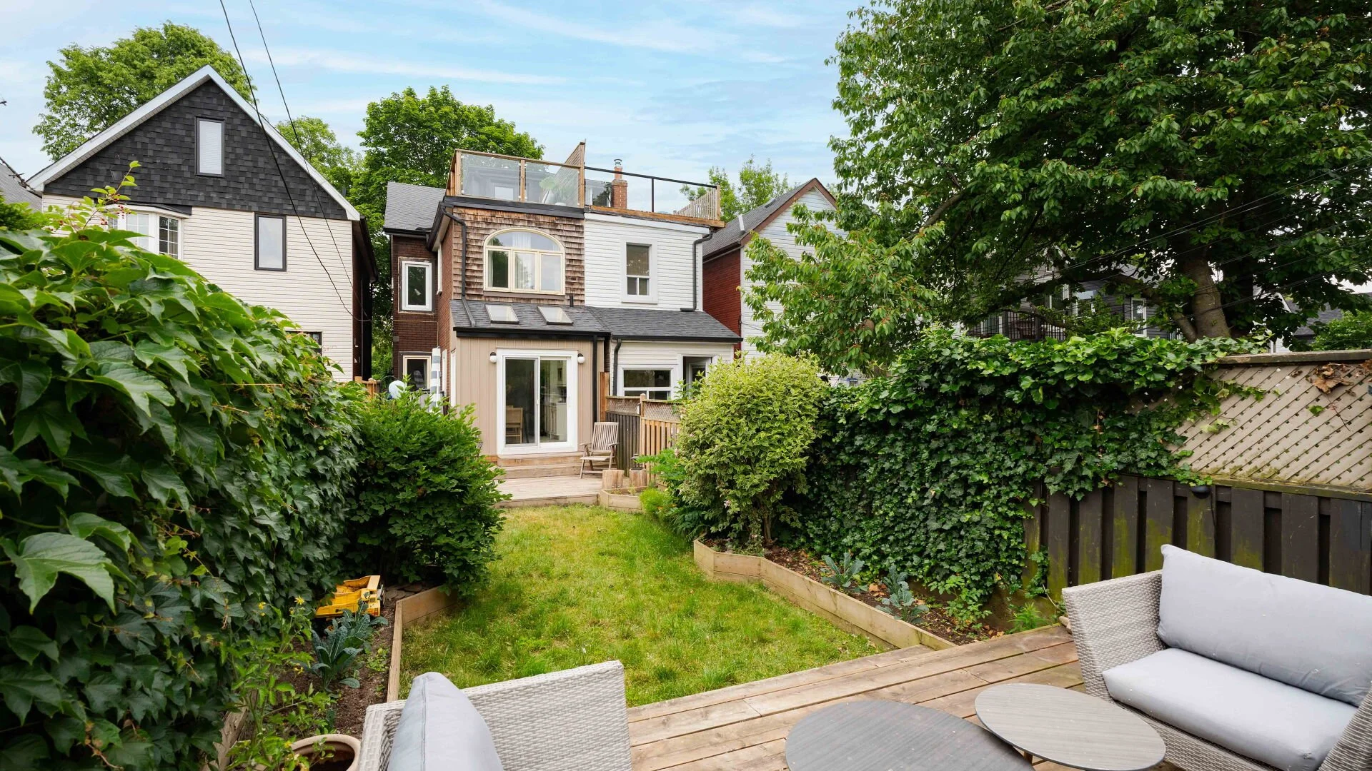 20 Condor Back House 2.jpg