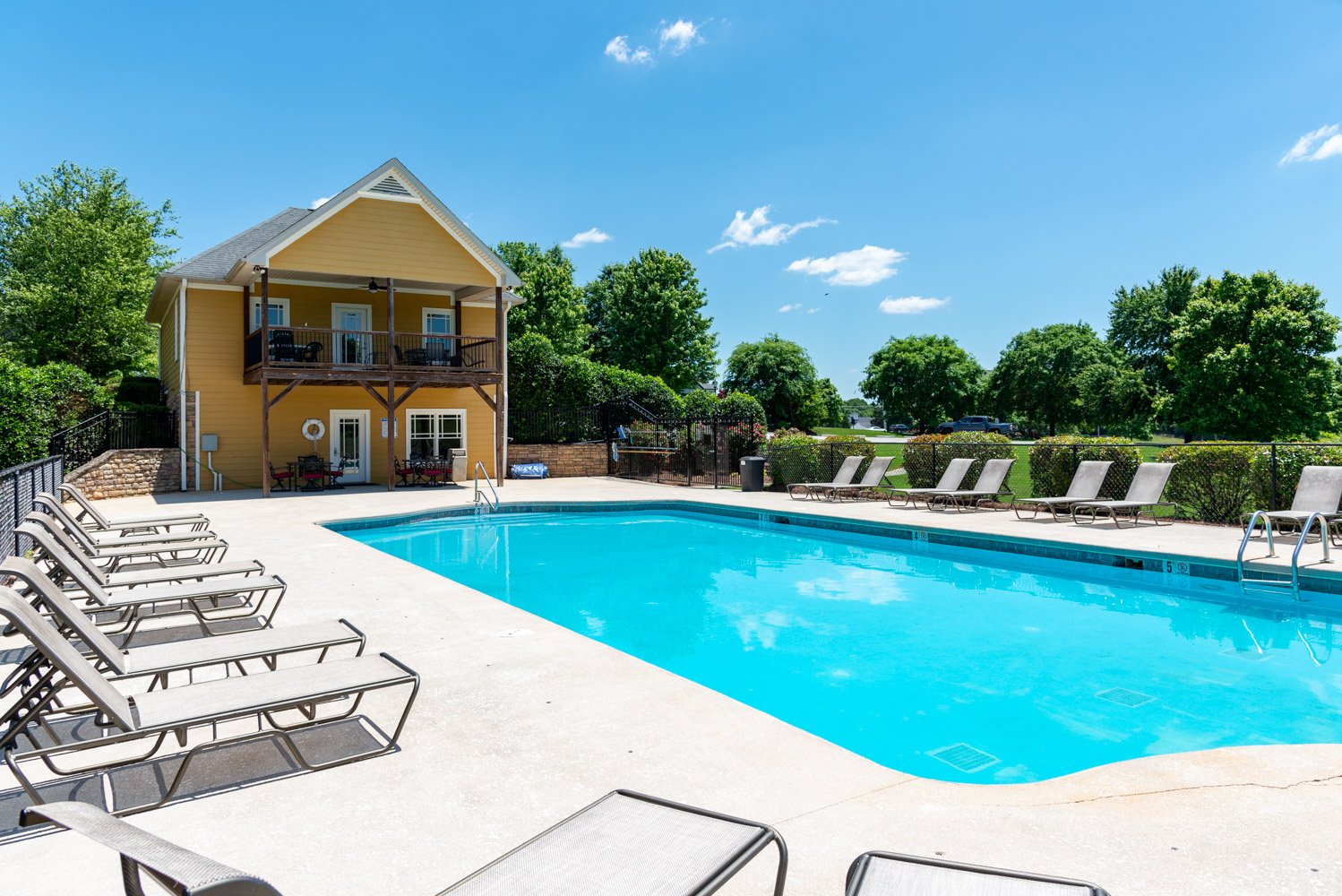 lmf-pool.jpg