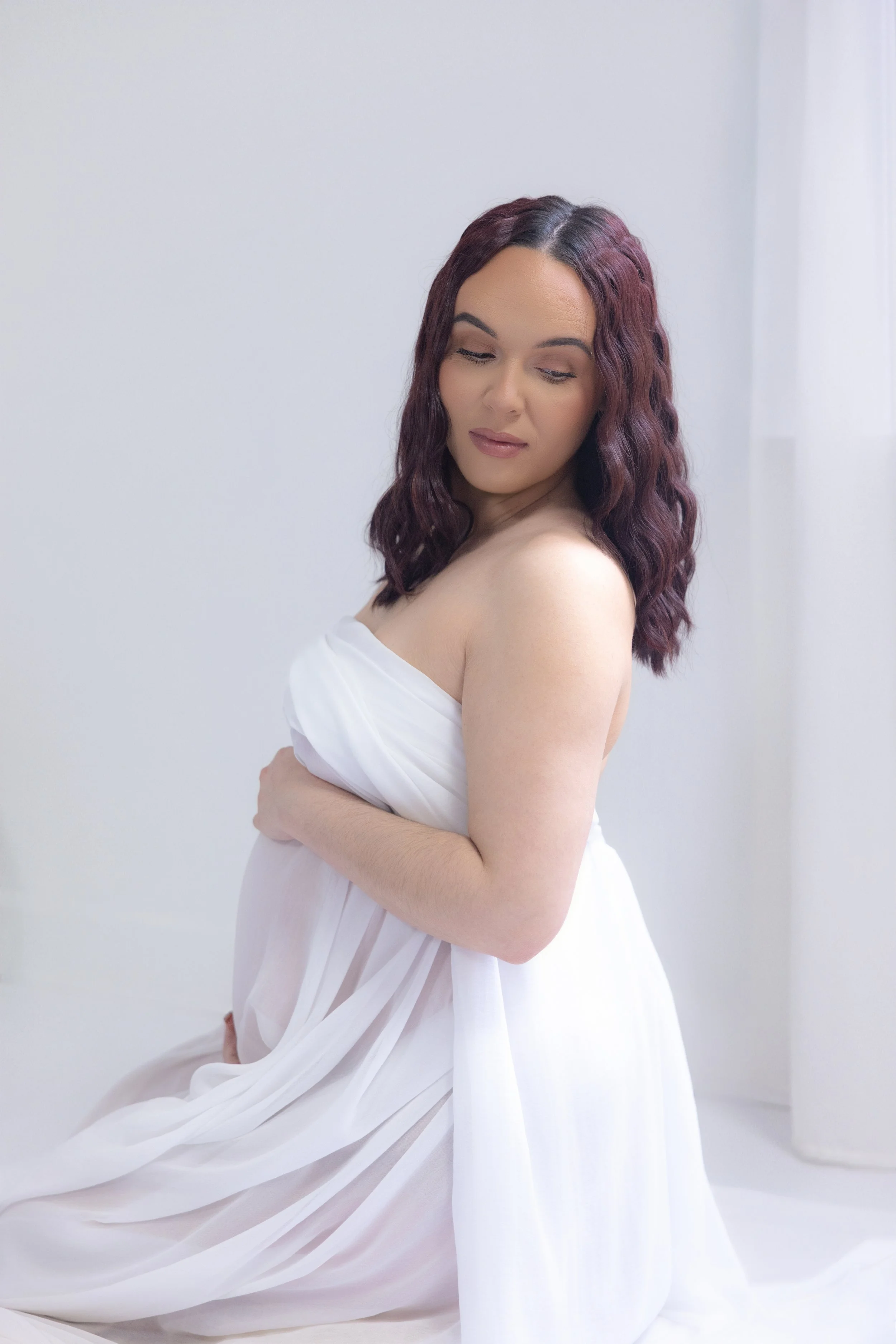 PREGNANT LADY ON A PHOTOSHOOT