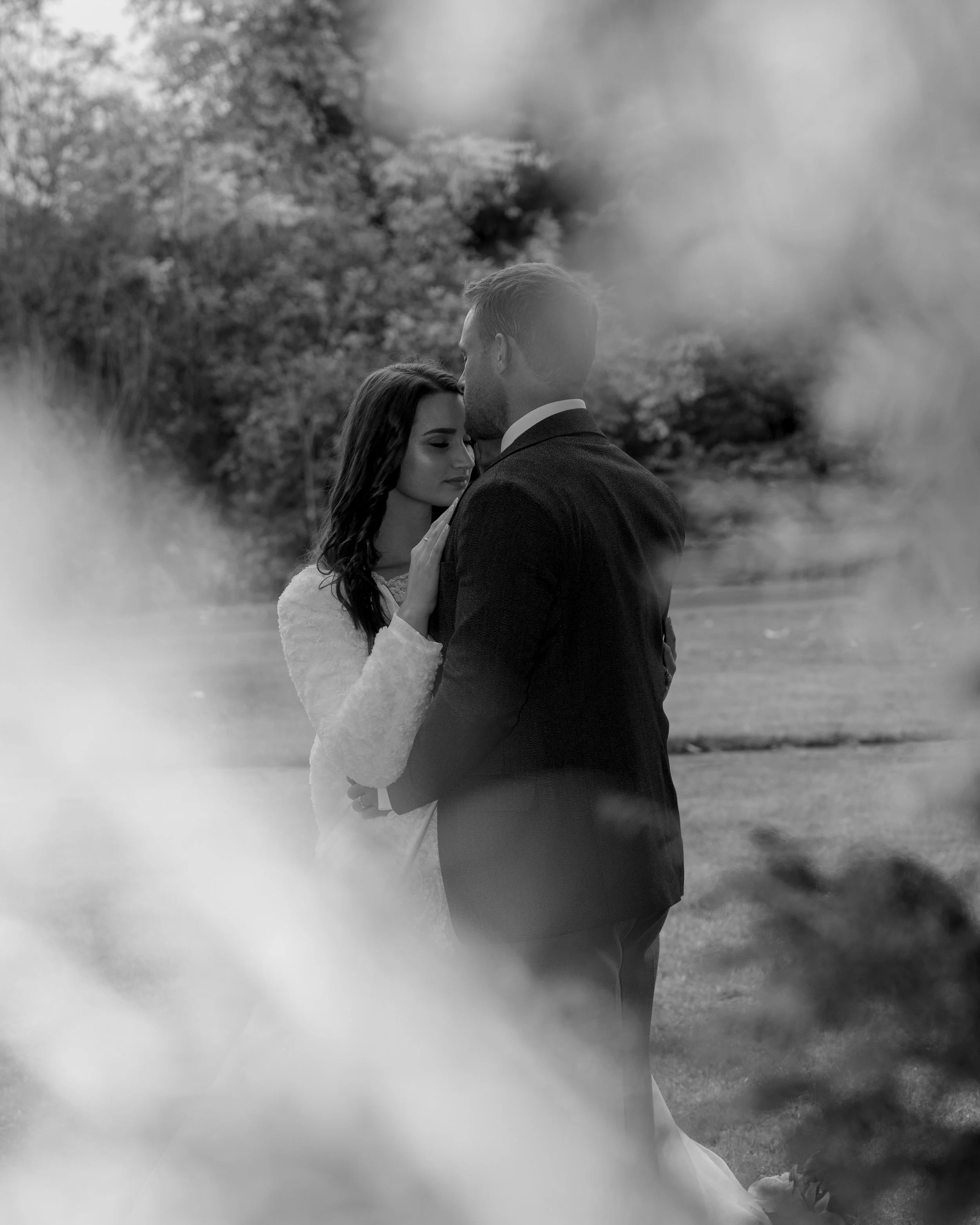 black & white picture of Bride & Groom