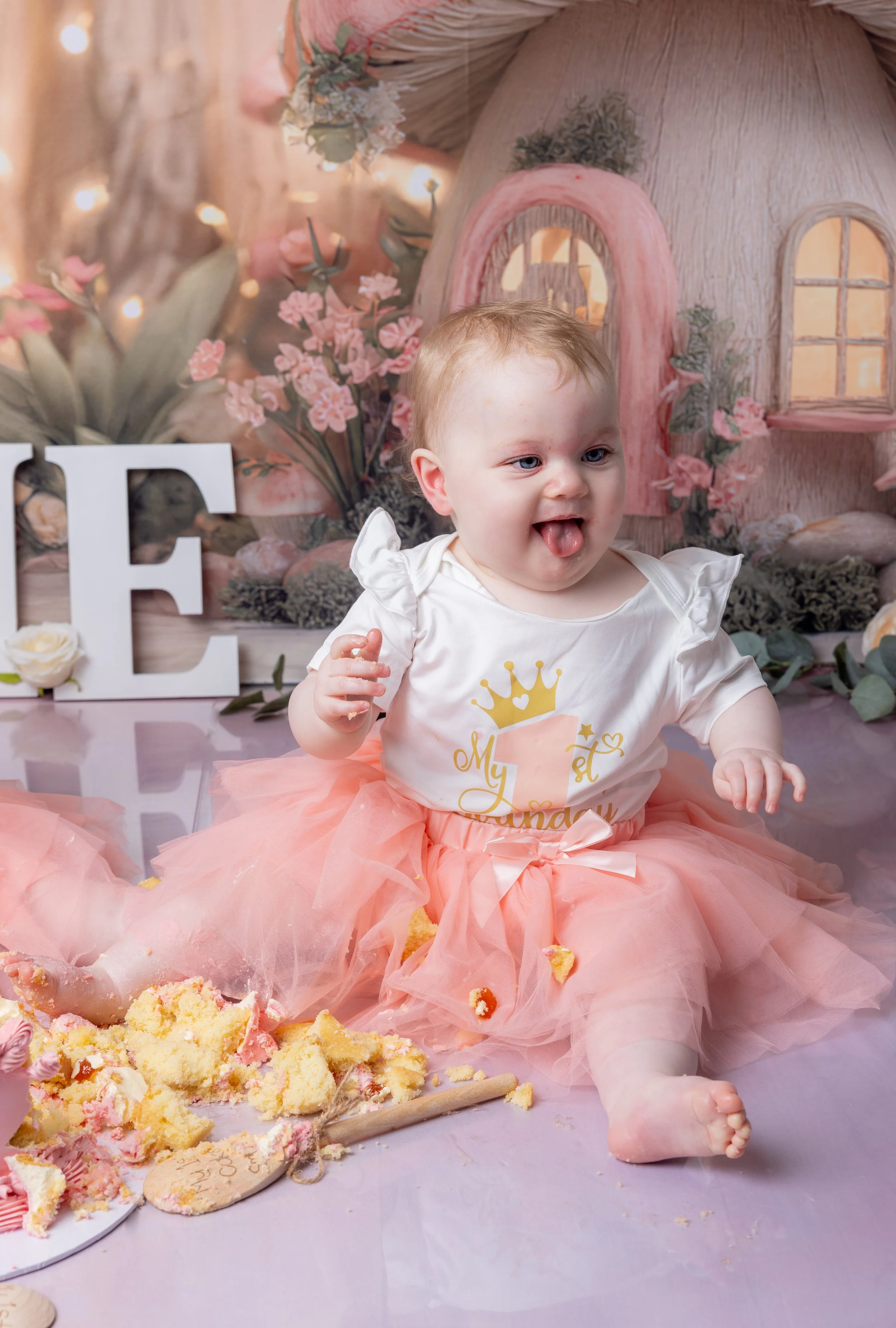 baby girl cake smash