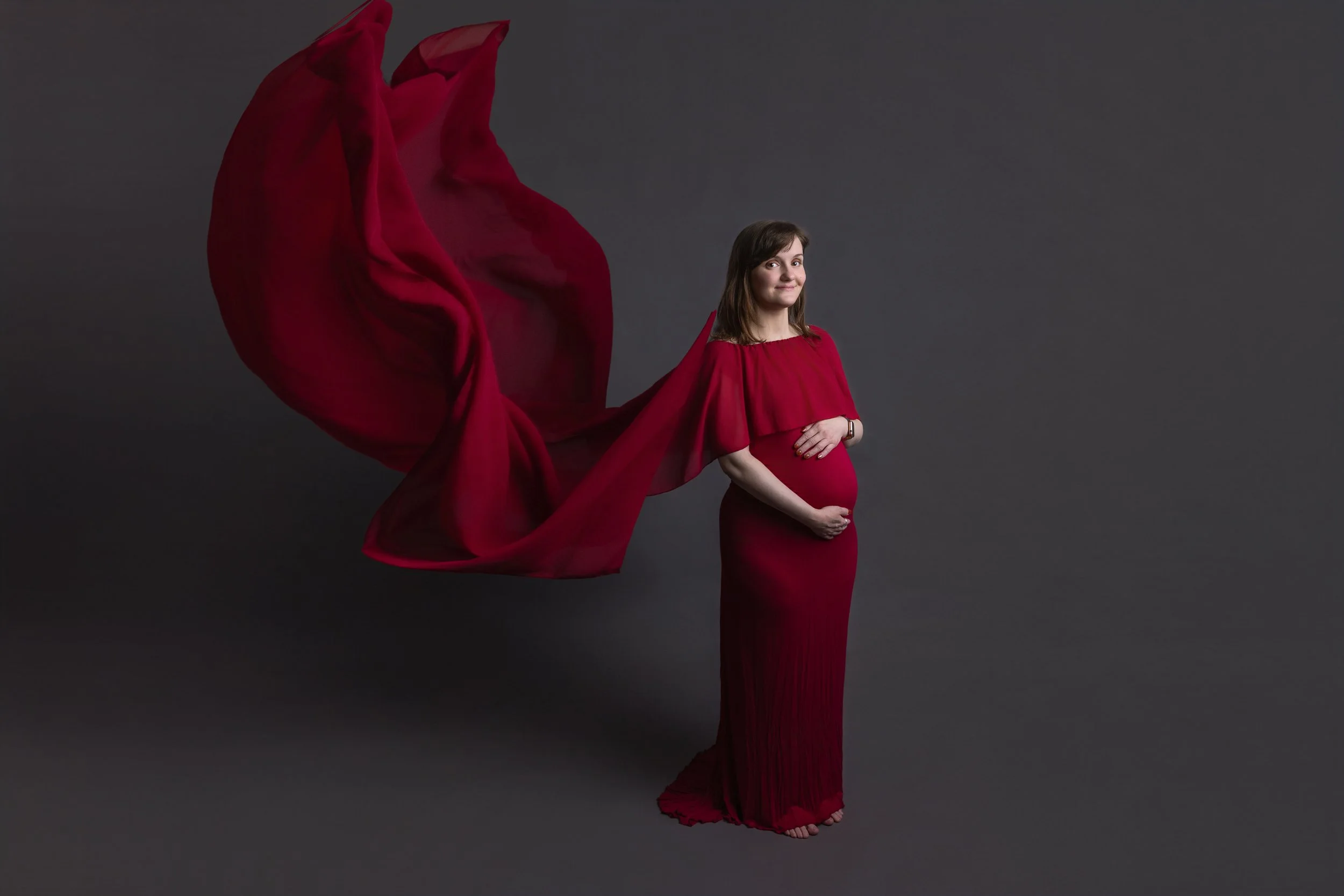 PREGNANT LADY WITH FLOATY DRESS