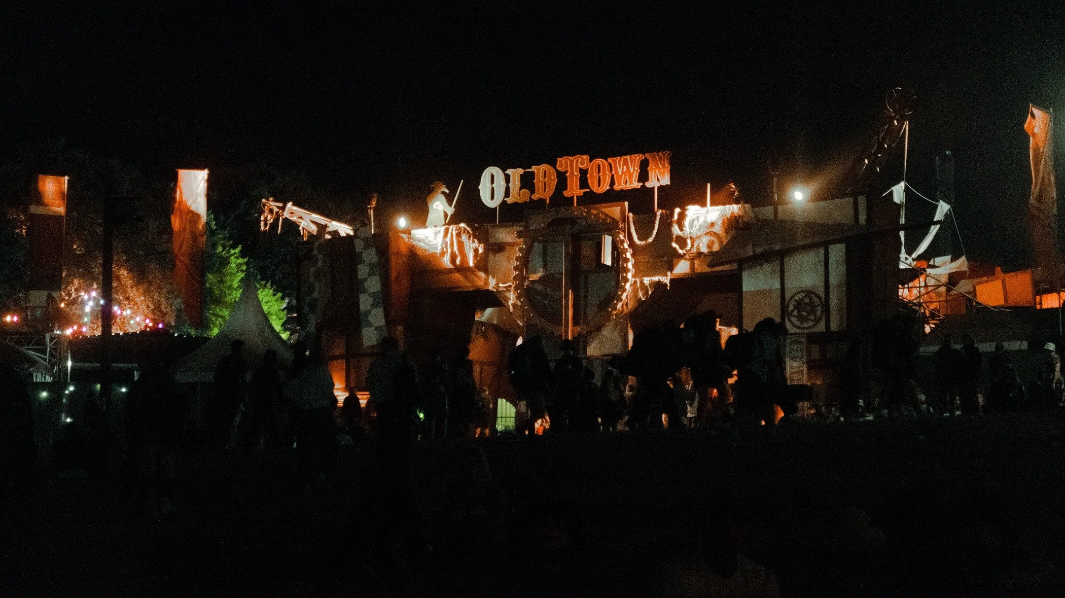 🔊 --- BOOMTOWN --- 🔊