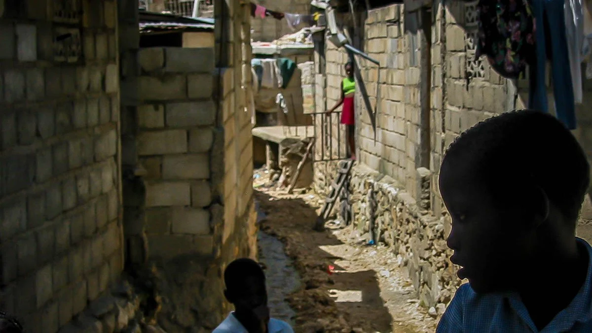 20 Bible Verses on Caring for the Poor