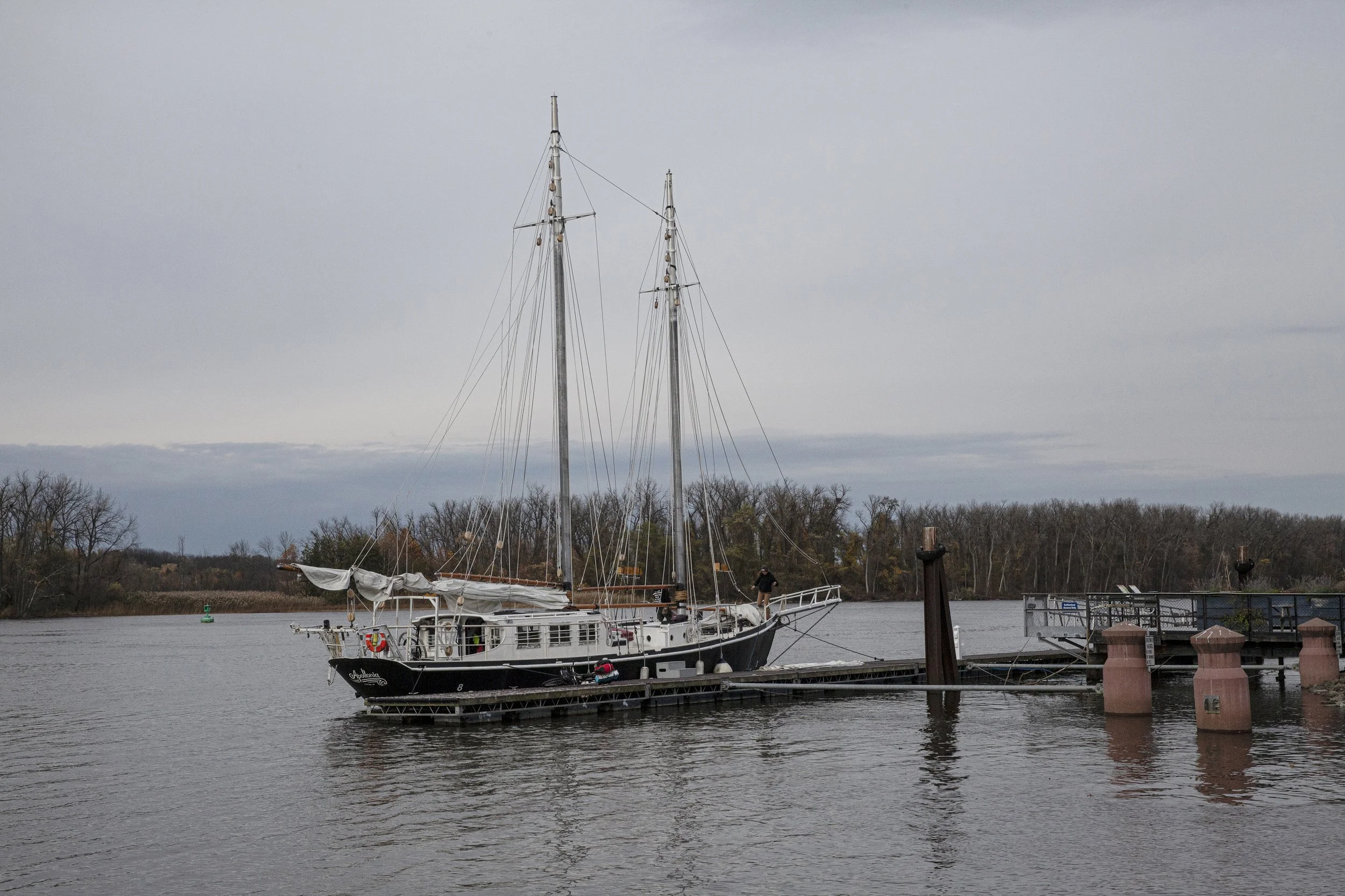 2_SchoonerApolloniawidev2_JeannyTsai copy.jpg