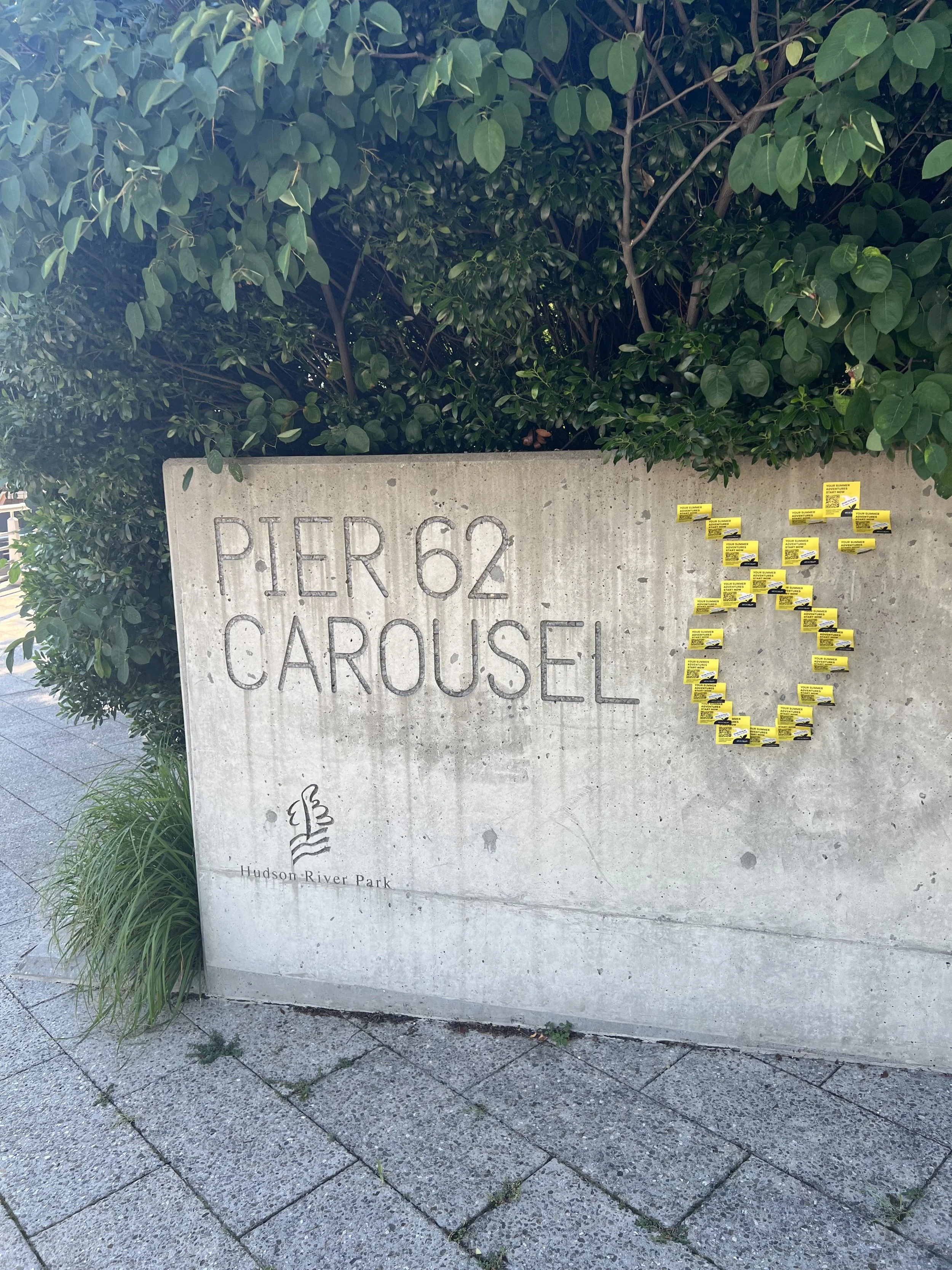 APP IN THE AIR STICKY NOTE CAMPAIGN