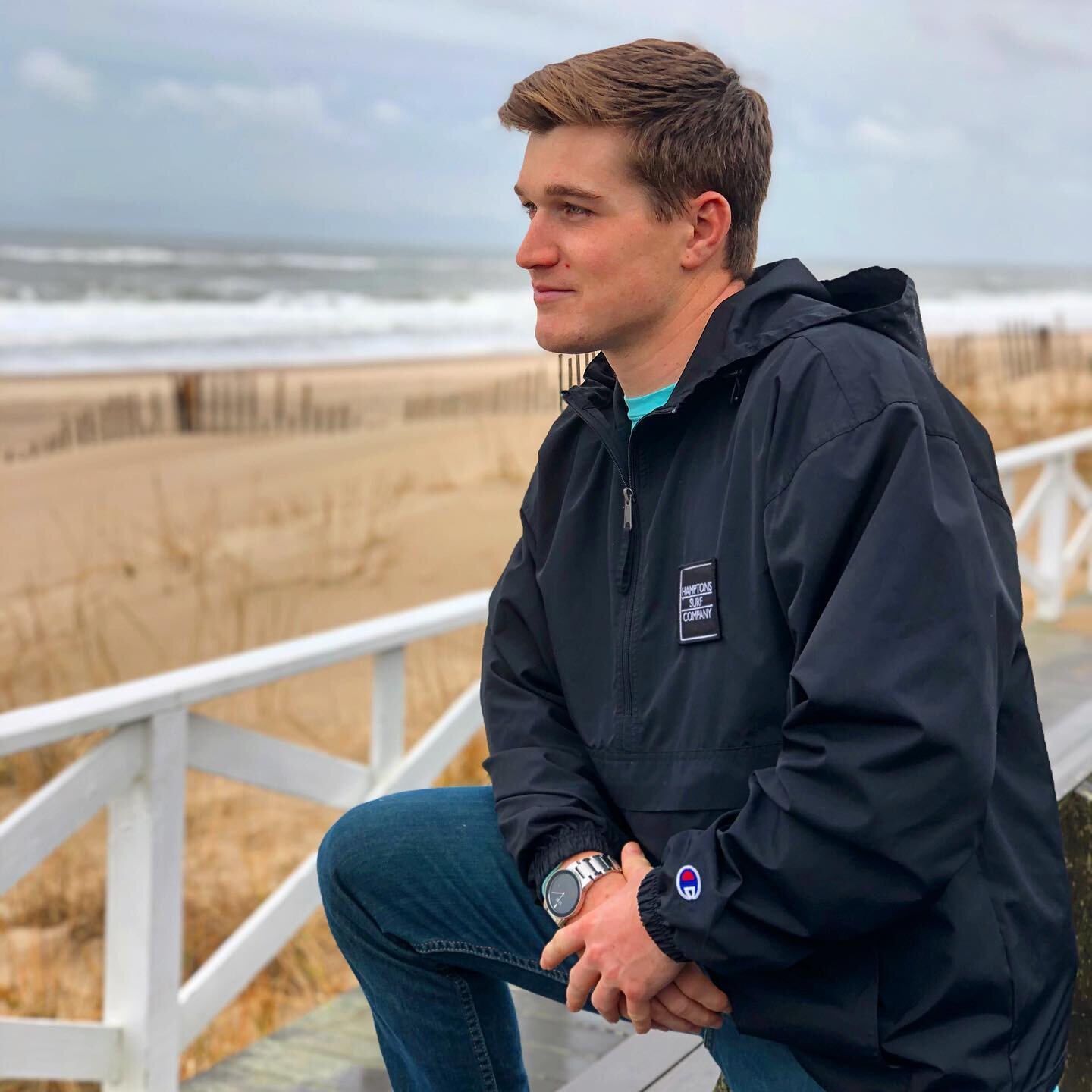 Stay dry out there ~

#champion #pullover #hamptons #easthampton #surf #surfapparel