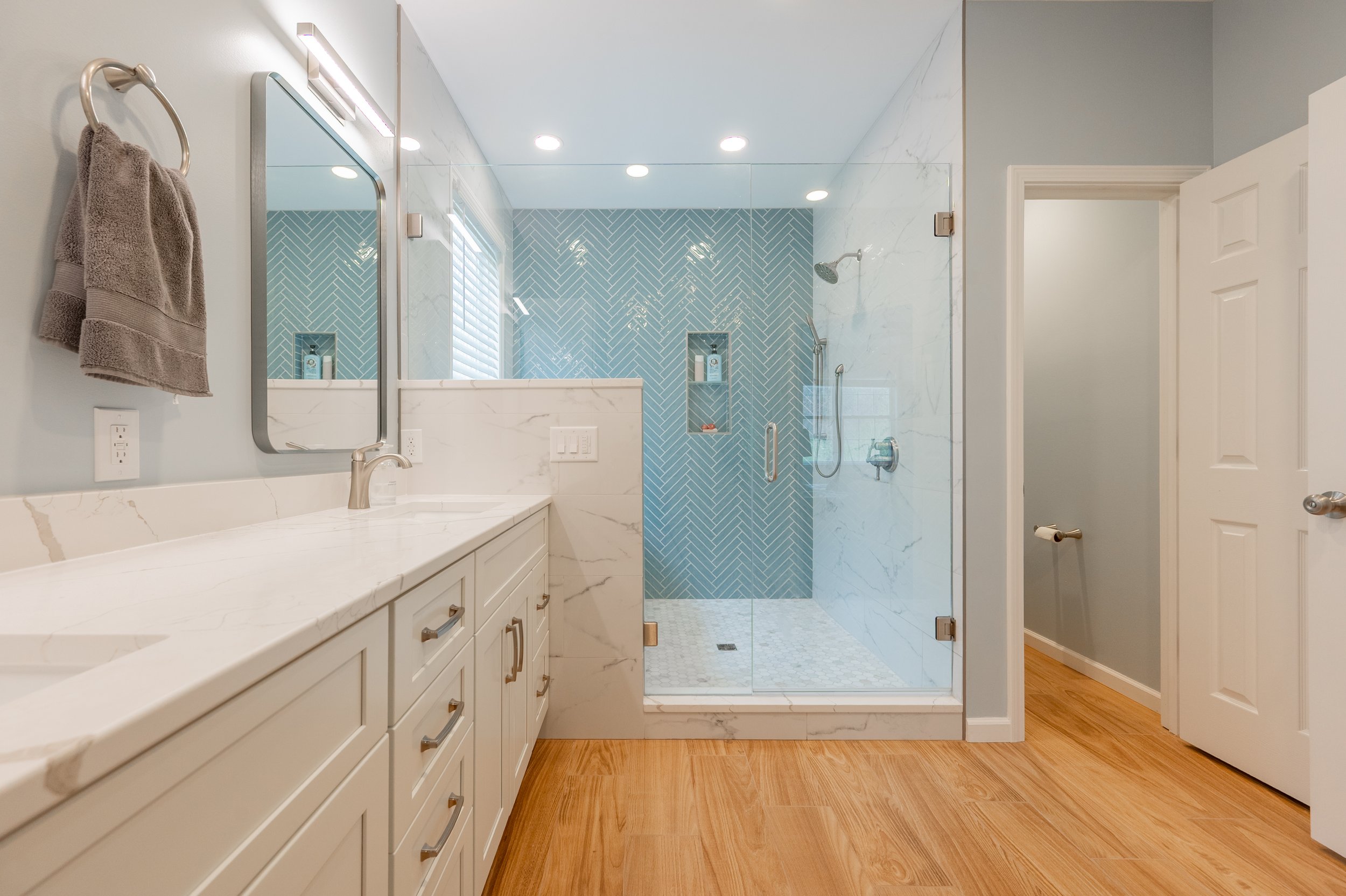 knob hill drive-3.jpg