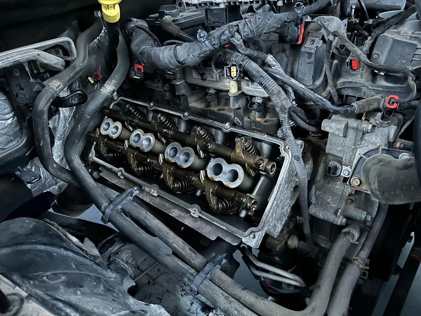 Pulled the valve covers off of this #hemi powered #dodge #ram to verify that the cam and or lifters were shot. Verified. It needs cam and lifters. #arhindrichsllc #houston #texas #cypresstexas #thatmiatashop #diagnostics #hemicamshaft #majorproblem #