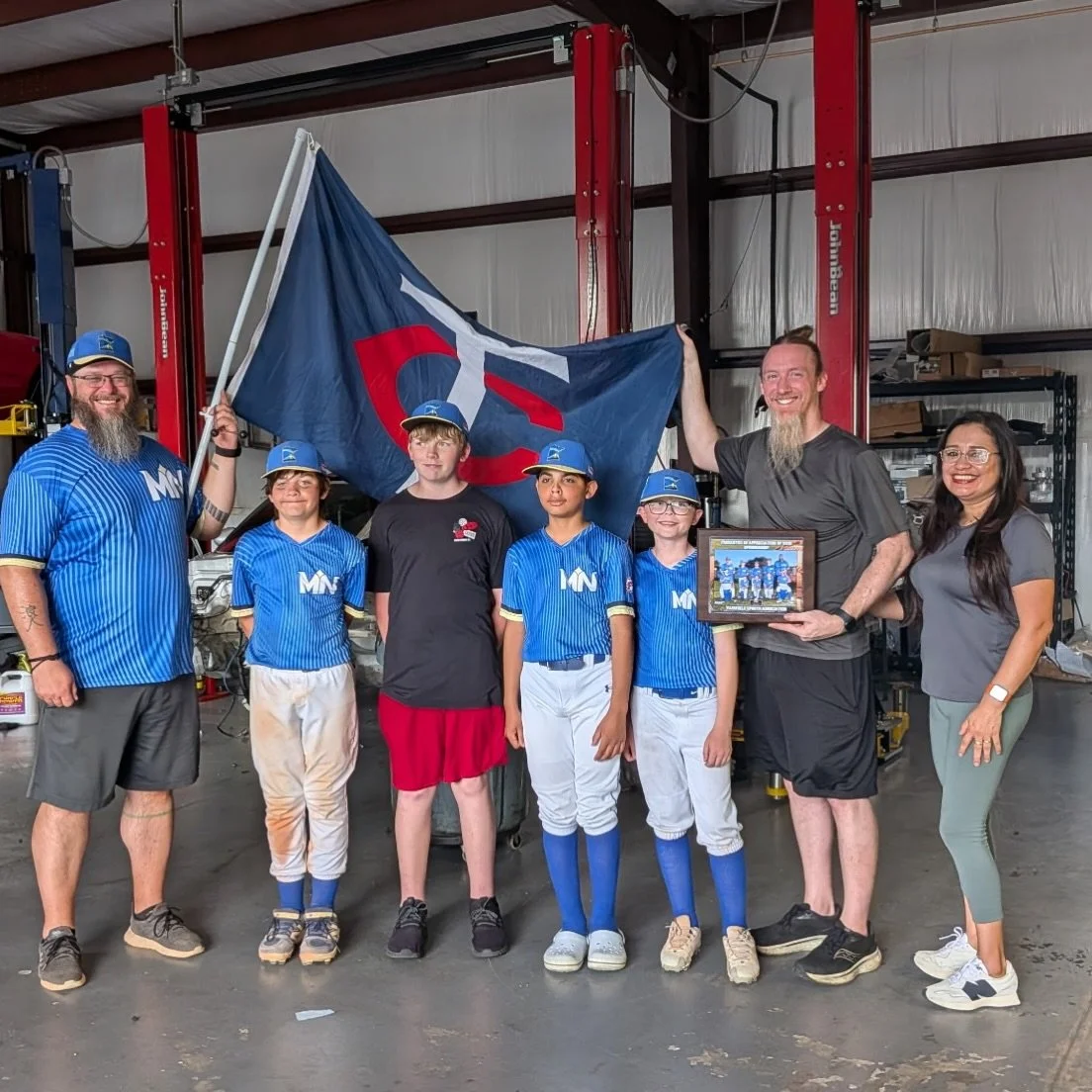 The local little league team we sponsor stopped by after their game to present us with a thank you plaque and see the shop. Undefeated this season! Keep it up guys! 

#arhindrichsllc #supportlocal #littleleaguebaseball #thatmiatashop