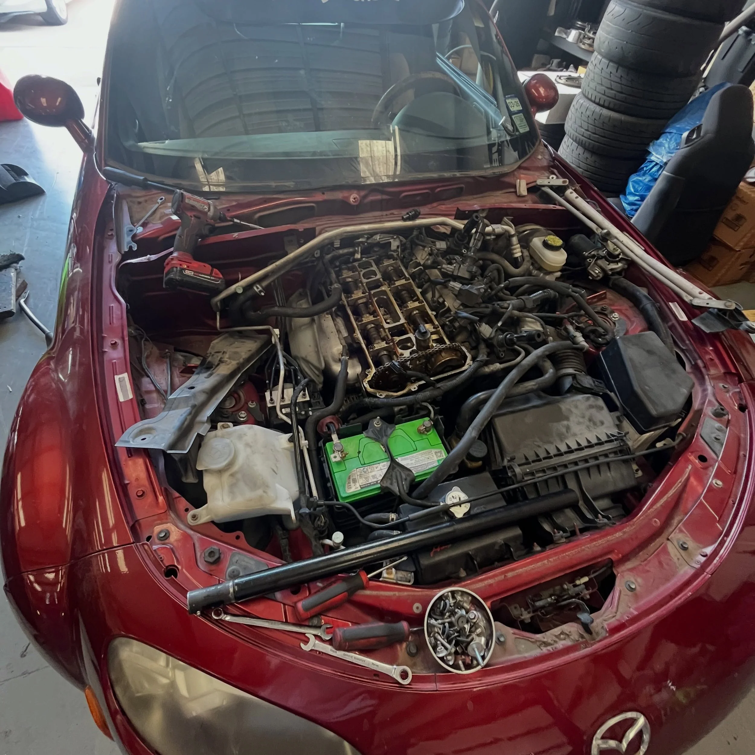 Replacing the valve cover gasket, VVT seal, broken dipstick, and broken thermostat housing on this #NCmiata. #arhindrichsllc #houstonmiataclub #houstonmiatagroup @houstonmiataclub @fat_thor_and_his_hammer