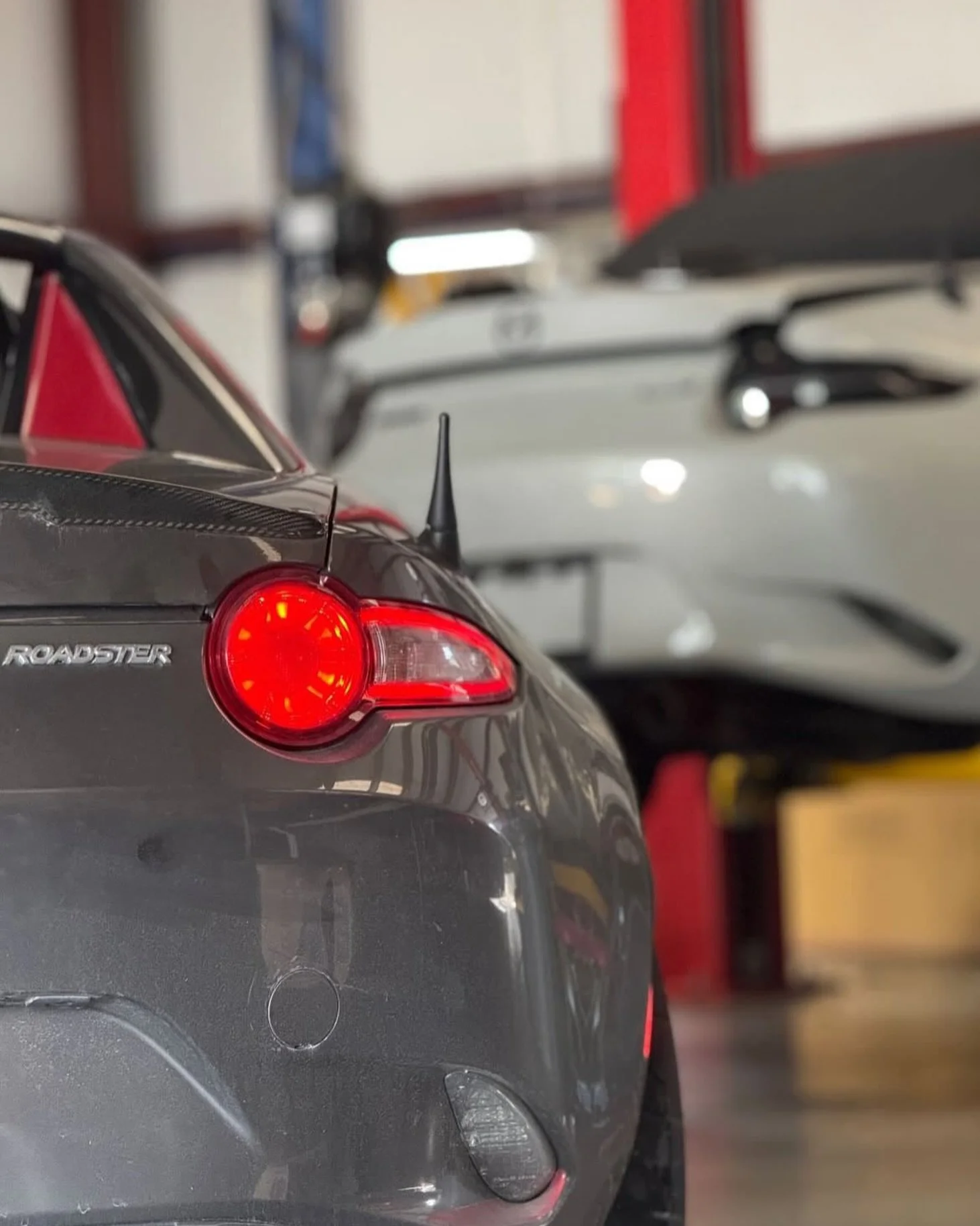 Boosted #NDmiata pair at our shop. @edelbrockusa supercharged in grey andJDL turbo in white. #arhindrichsllc #houstonmiataclub #houstonmiatagroup @houstonmiataclub