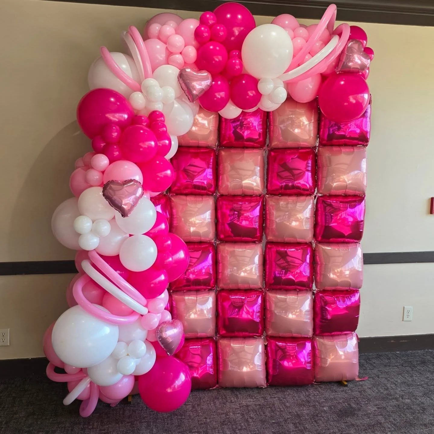 Besties Brunch @smithslandingantioch 
Balloons and backdrop by @morfincreationsandevents

Balloon Garland colors: hot pink, white and baby pink
Brand @tuftexballoons

#valentinesdayballoons #galentines #balloonartist #balloongarland #antiochca
