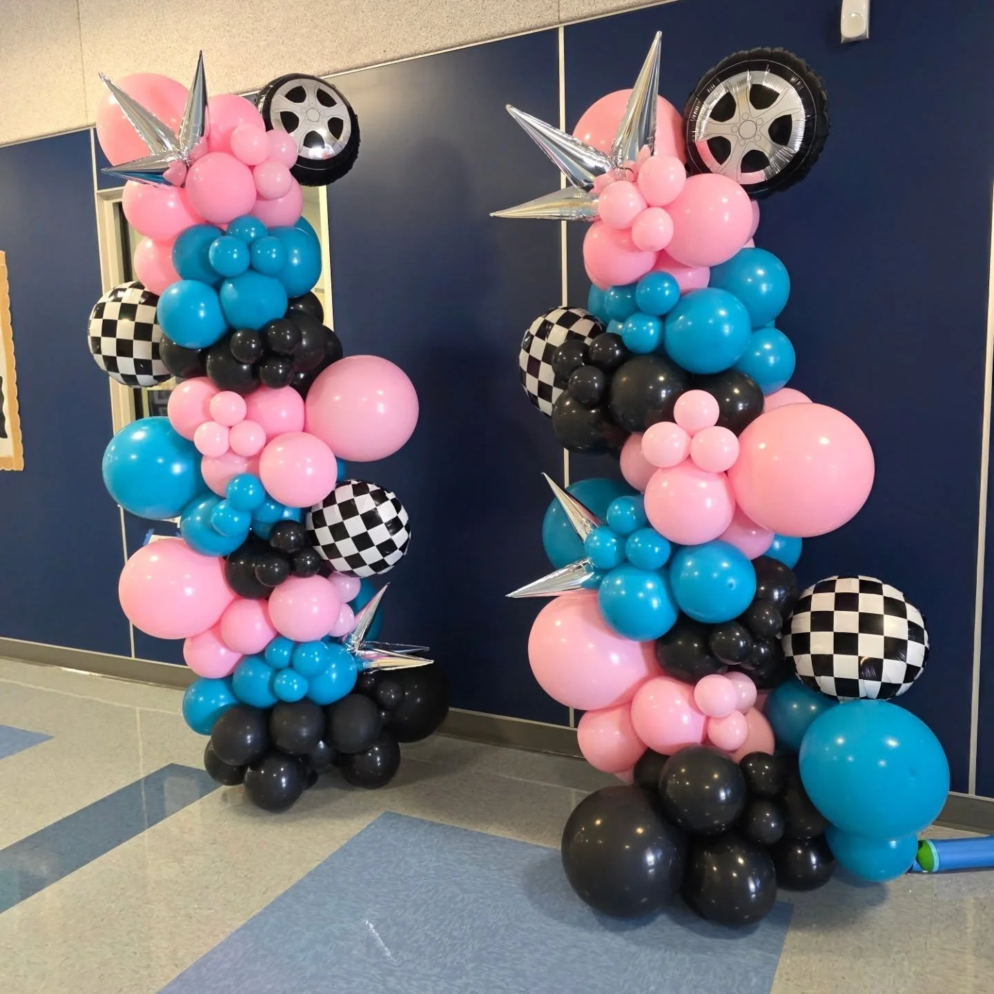 Looking for weekend fun!? 
Check out the car show at @imeparentsclub on Sunday 11 am - 2 pm

#carshow #brentwoodca #brentwood94513