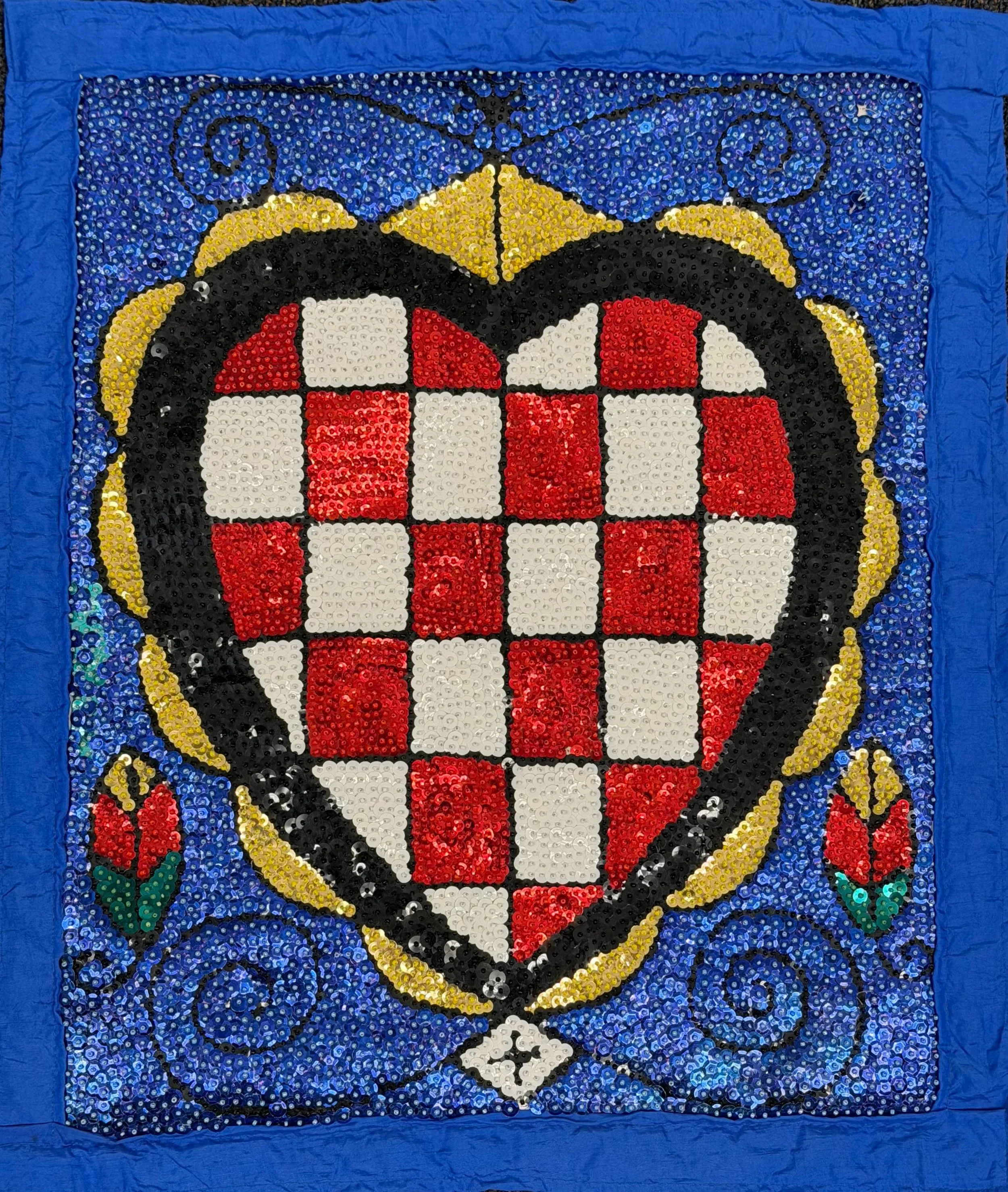 Sequined flag | Heart | 22 x 19.jpg