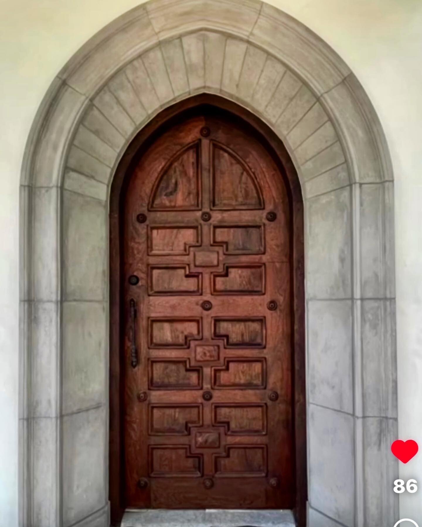 A cathedral arched door we crafted for @buildpatriot for a beautiful home in Coronado.
#customdoors #cathedralarch #wooddoors #coronado #architecture #beautifulhomes #homebuilder #exteriordesign