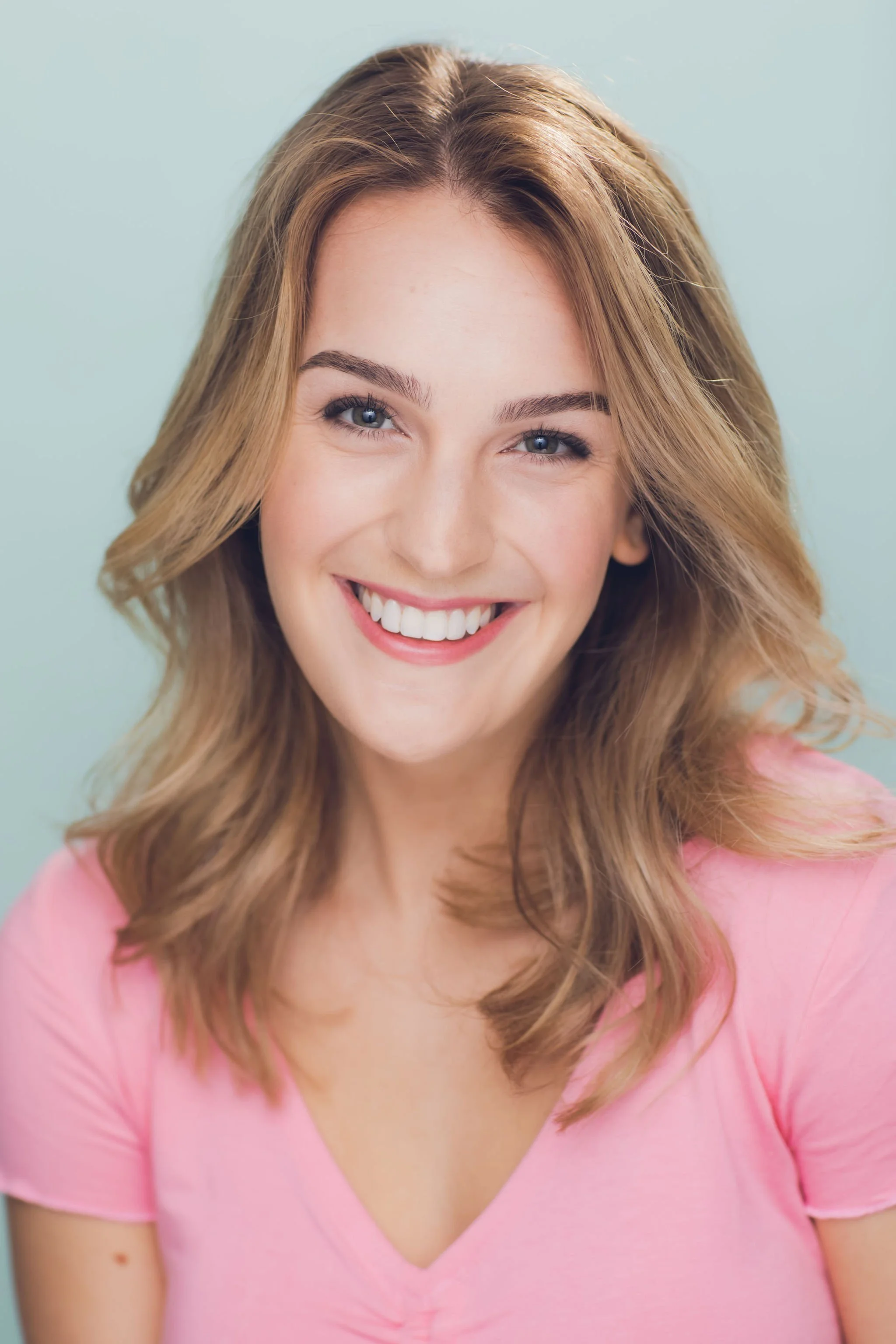 Louisa Mauze Headshot.jpg