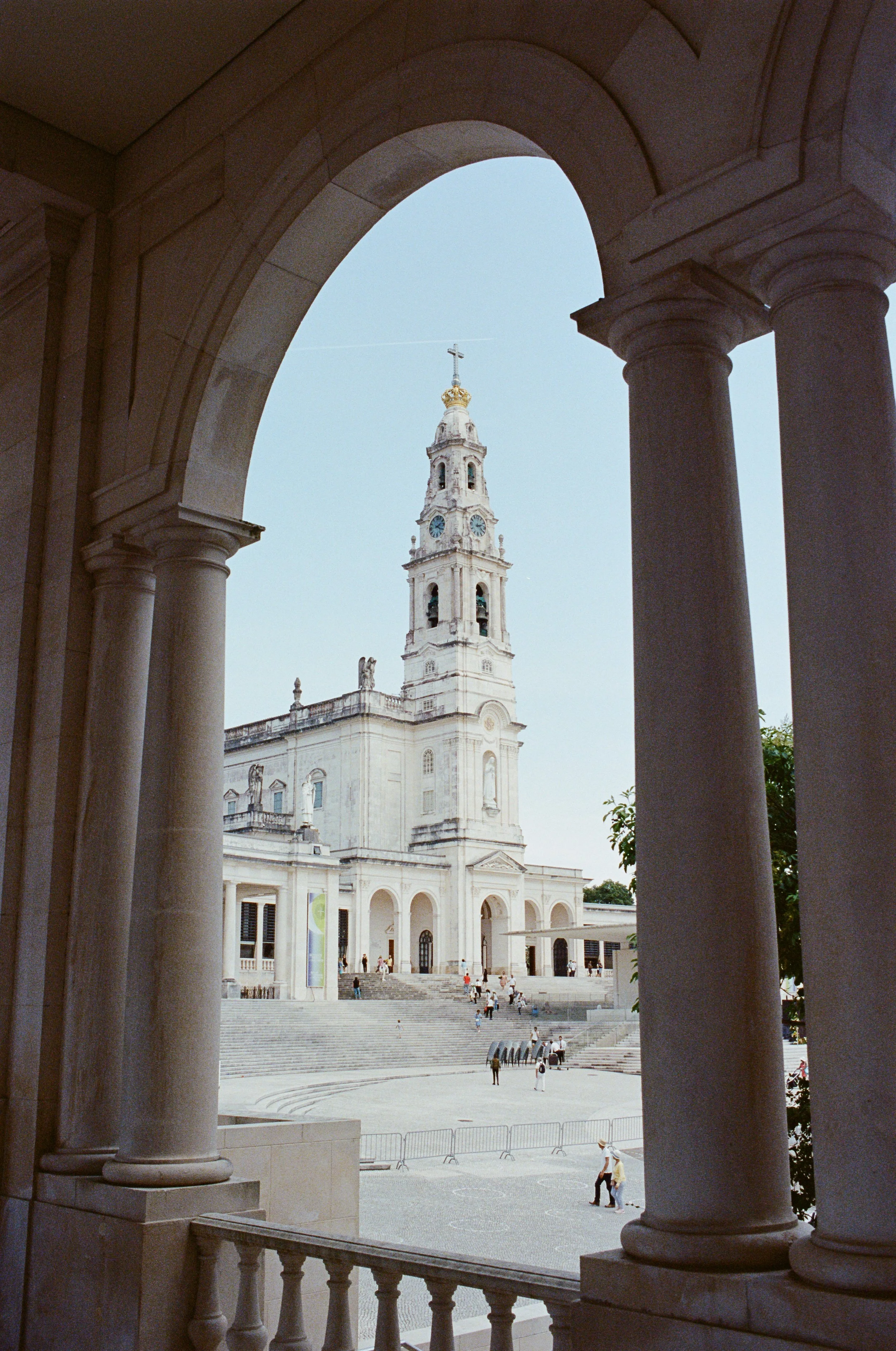 Copyright © Alexander Leo  2023