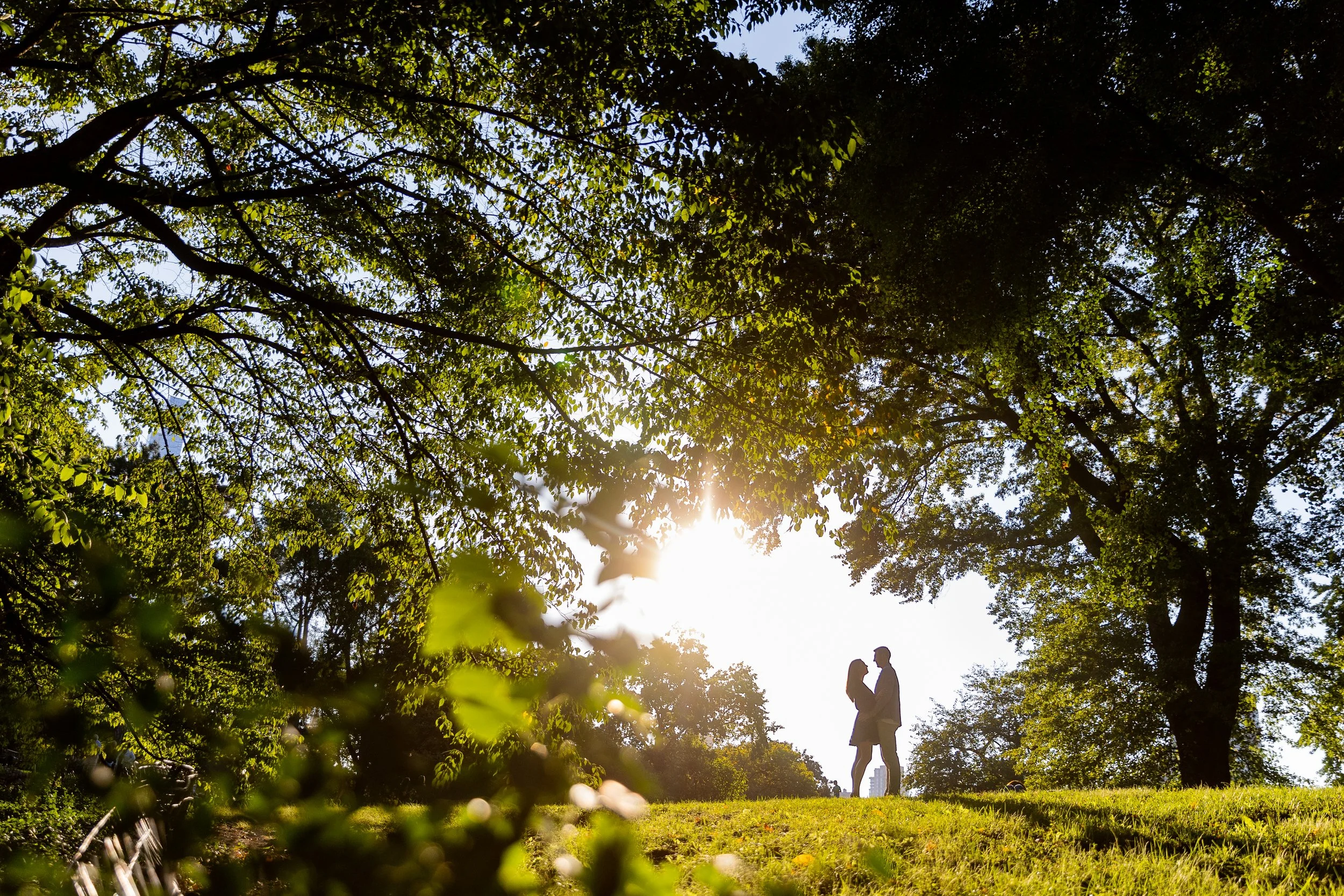 The Ultimate Guide to  Engagement Sessions: Capturing Love, One Click at a Time