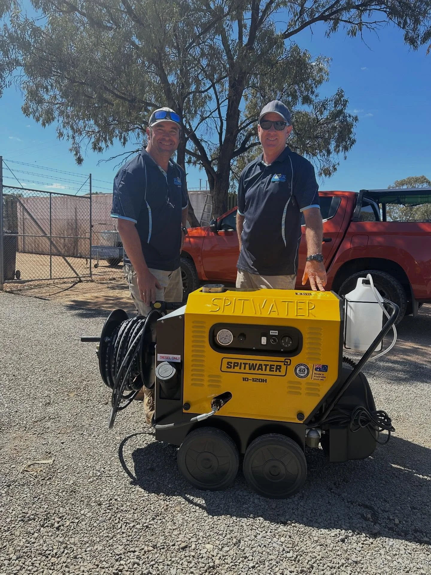 A new machine for @renmarkhouseboats 💭💦

The 10-120H Single phase hot water machine was the perfect solution for the Renmark Houseboats team 👍

To get the right results we added a machine mounted hose reel, 20 metres of high pressure hose, gun swi