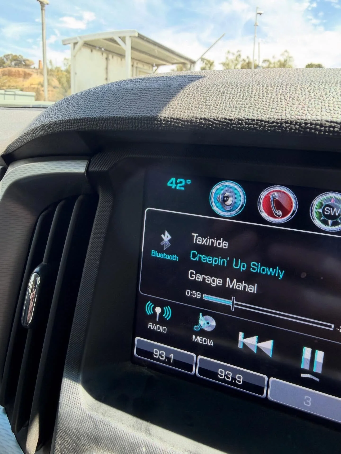 Was a warm one in the Riverland today 🥵
What did the temp get to where you were??
#mgeriverland #wedeliver #riverland #warmdays #stayhydrated💧