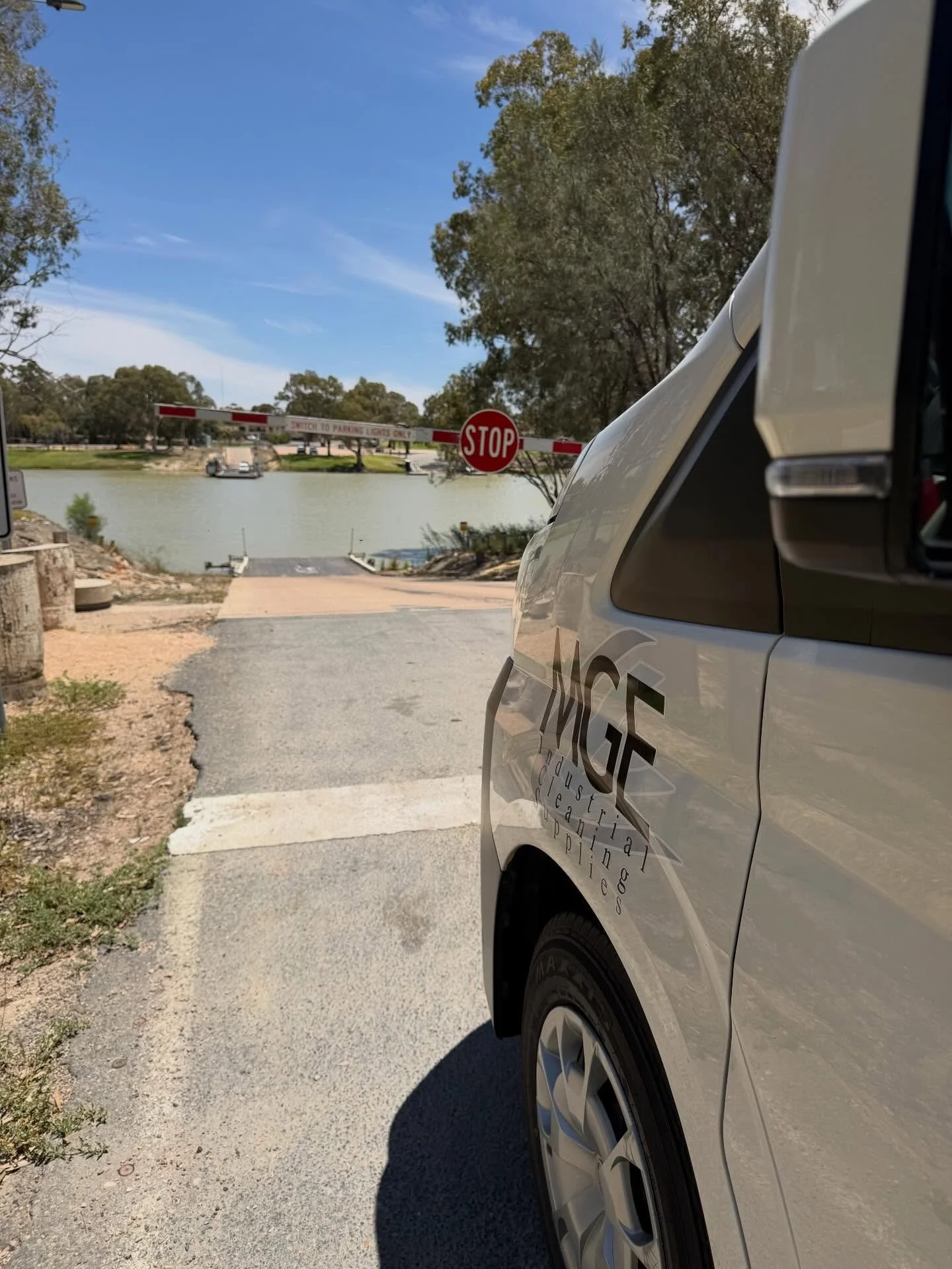 It was a trip to the Riverland West for our team today to catch up with our valued clients 💦💭🚛
@mge_riverland 
#mgeriverland #wedeliver #directtoyourdoor #consumables #washroomsupplies #cateringsupplies #cleaningchemicals #bagsofrags #truckwash #s