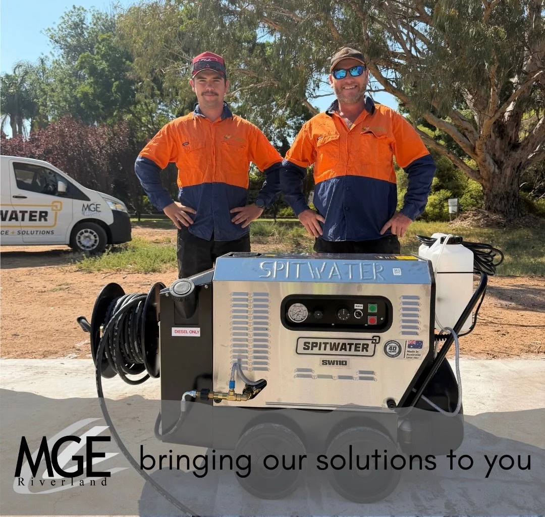 A Spitwater upgrade for the Lloyd Family 🥳

The SW110/S Industrial Hot Water Machine was the perfect solution for this growing family business. 💦

Complete with: 

☑️ 20 metres of high pressure hose
☑️ Machine mounted reel
☑️ Mosmatic Swivel
☑️ PA 