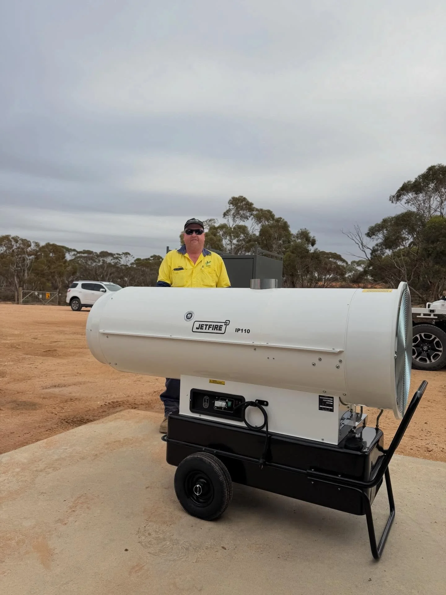 As the wet weather continues so does the need for our Jetfire IP110 Indirect Fired Diesel Heaters 💦🔥

The perfect solution to aid in the drying of our precious almond crop 🚜✅

A big Thanks to Craig and the team from Amandula Orchards for their ong