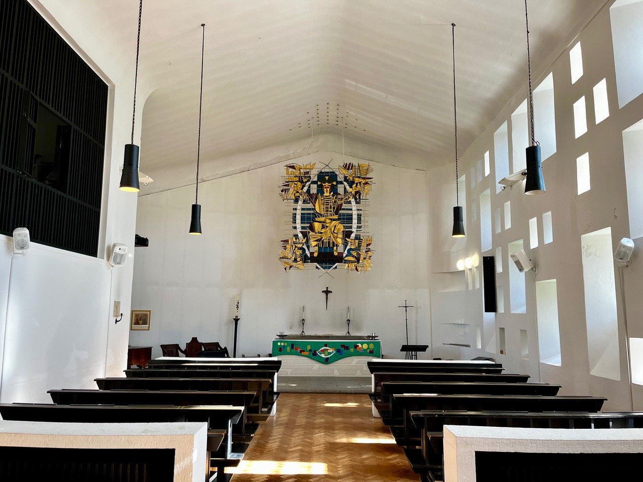 Interior view of chapel with Majestas