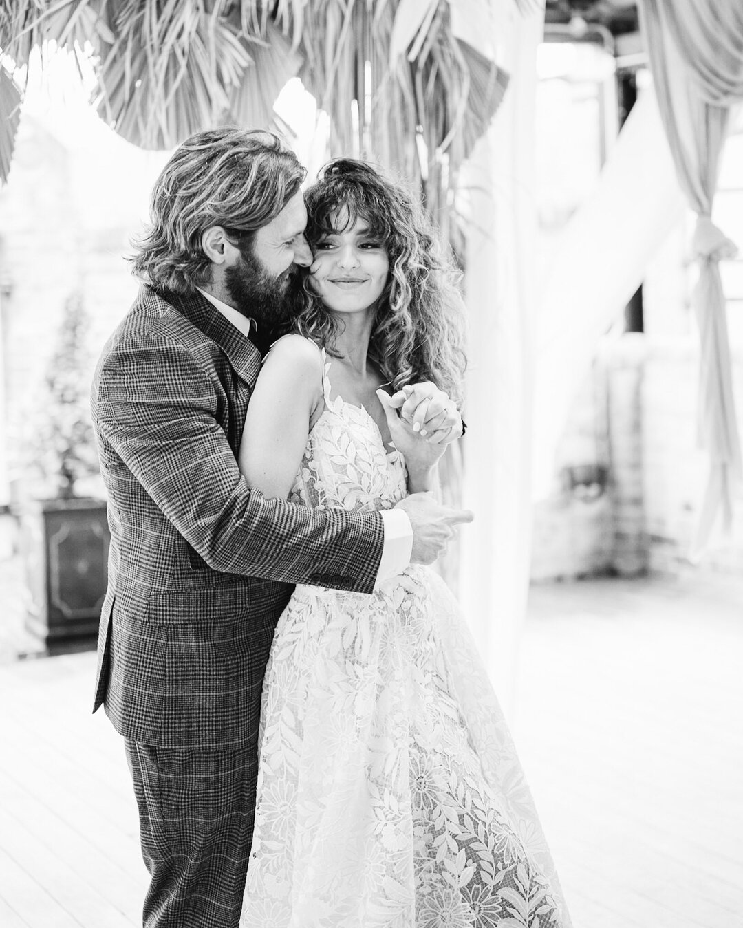 How To Plan And What To Expect For Your Wedding Photos