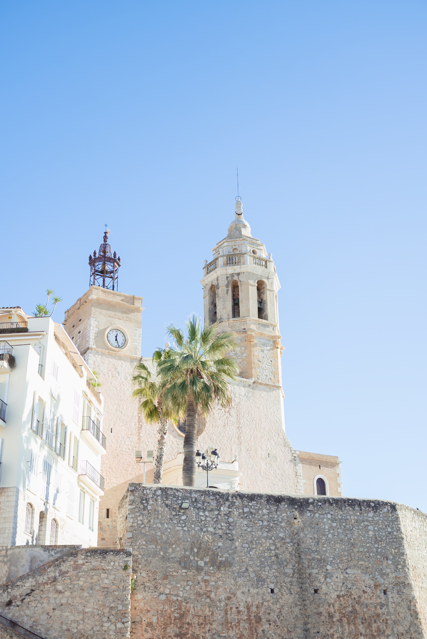 Top 10 Wedding Venues in Sitges, Barcelona, Spain: A Guide to Your Dream Wedding Location