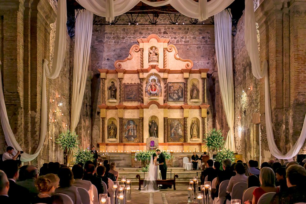 casa-santo-domingo-antigua-guatemala-wedding-andrea-chris-38.jpg