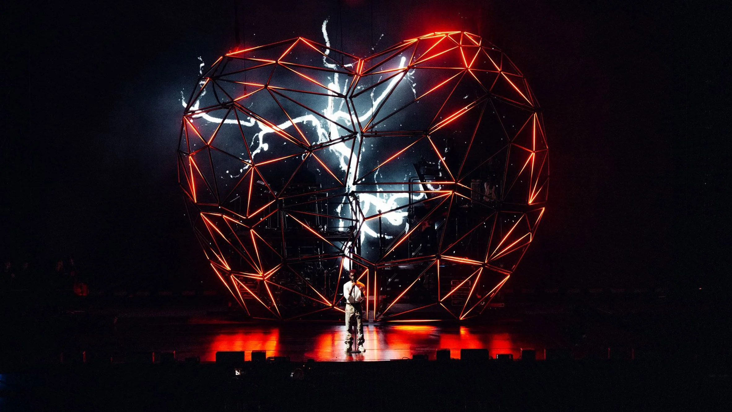 tawbox-dave-reading-leeds-set-design-hero.jpg