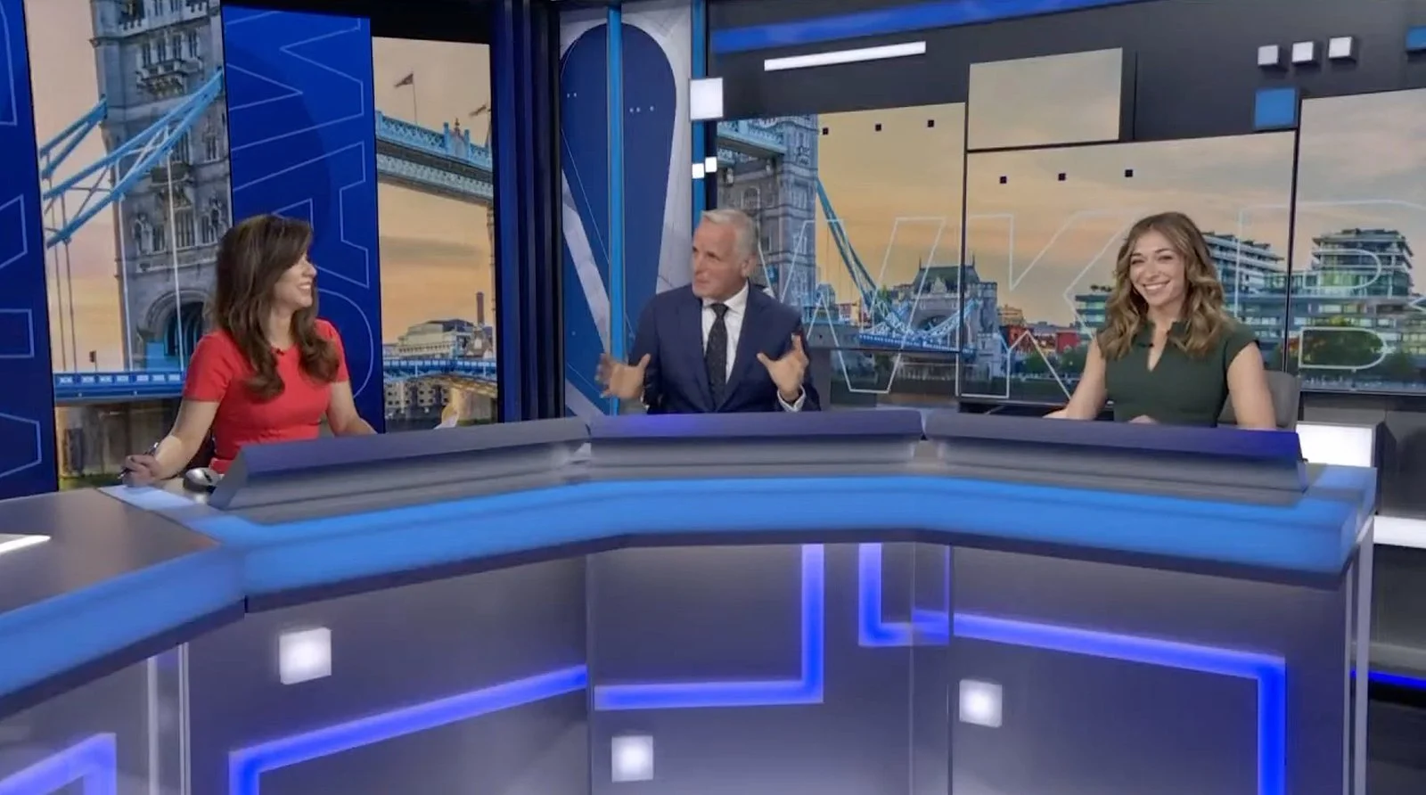 CNBC-Inteternational_London_studio_0001.jpg