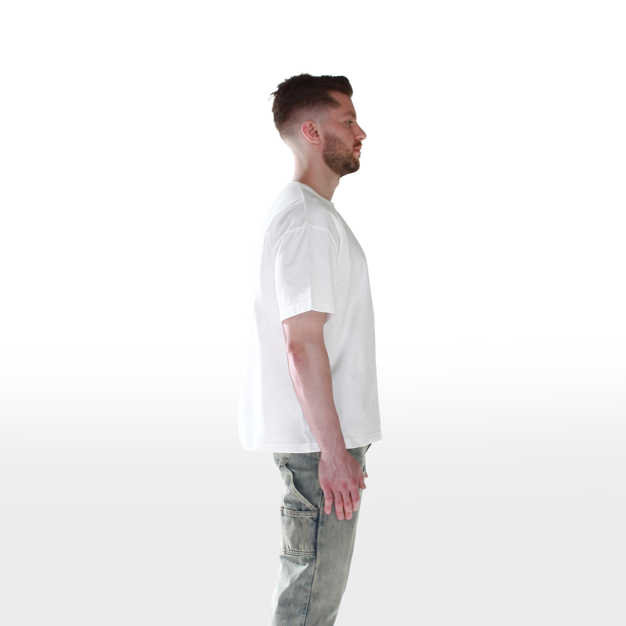 FUIMU_MOD_WHITE_TSHIRT_SIDE.png