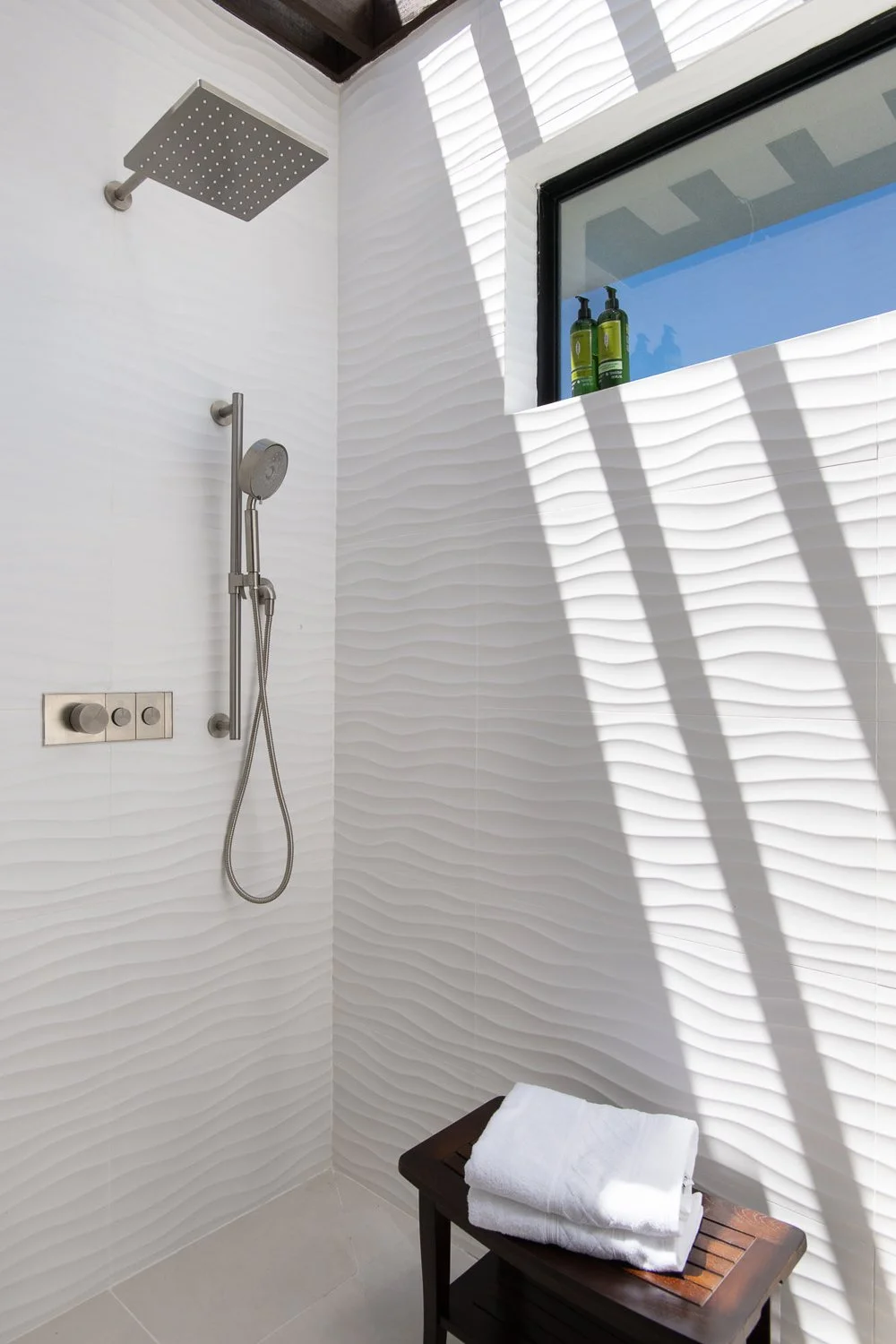 Turks-and-caicos-villa-20.jpg