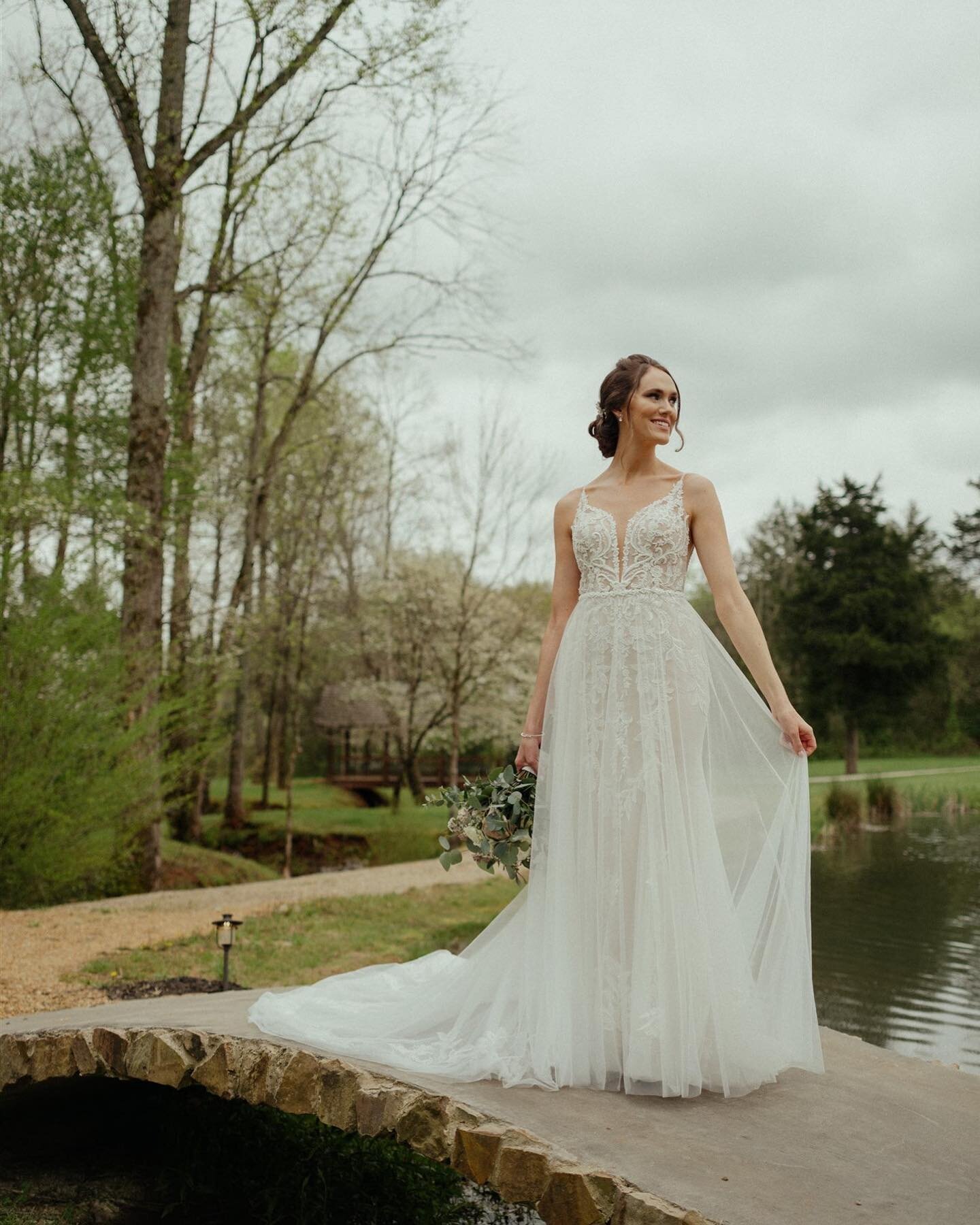 Bailey was a stunning Spring bride. Look how classic and gorgeous of a bride she is. T&amp;K Photography captured Bailey and Cody&rsquo;s day perfectly. 📸 We hear so often that there are so many beautiful areas on our property for photos. Our couple