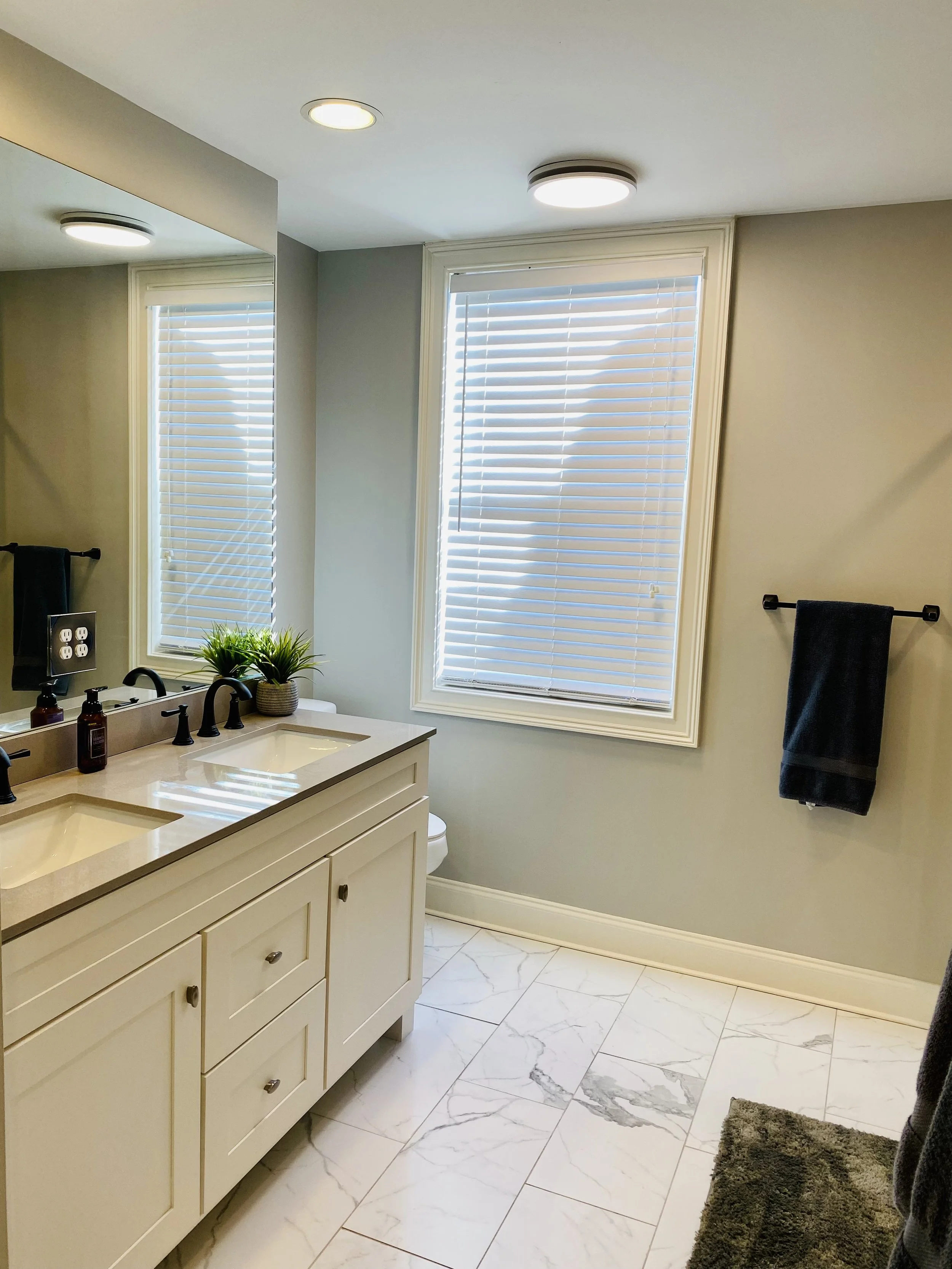 Main Level Additional bathroom.jpg