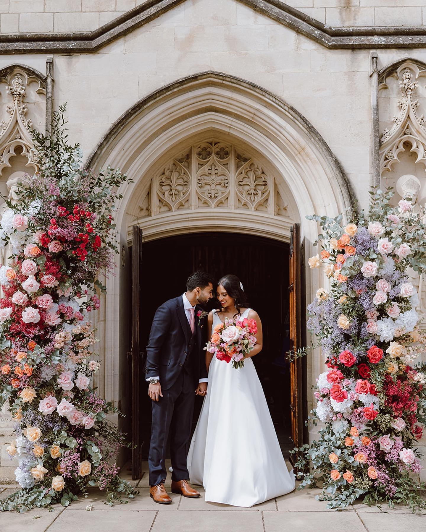 A spring floral explosion for Ru &amp; Sanchia&rsquo;s wedding day on Friday 🌸🤍🌼 What a beautiful day celebrating with these two at @offleyplace and working with such a fab team 👌🏼Here are just a few favourite frames&hellip; 

Photography: @jess