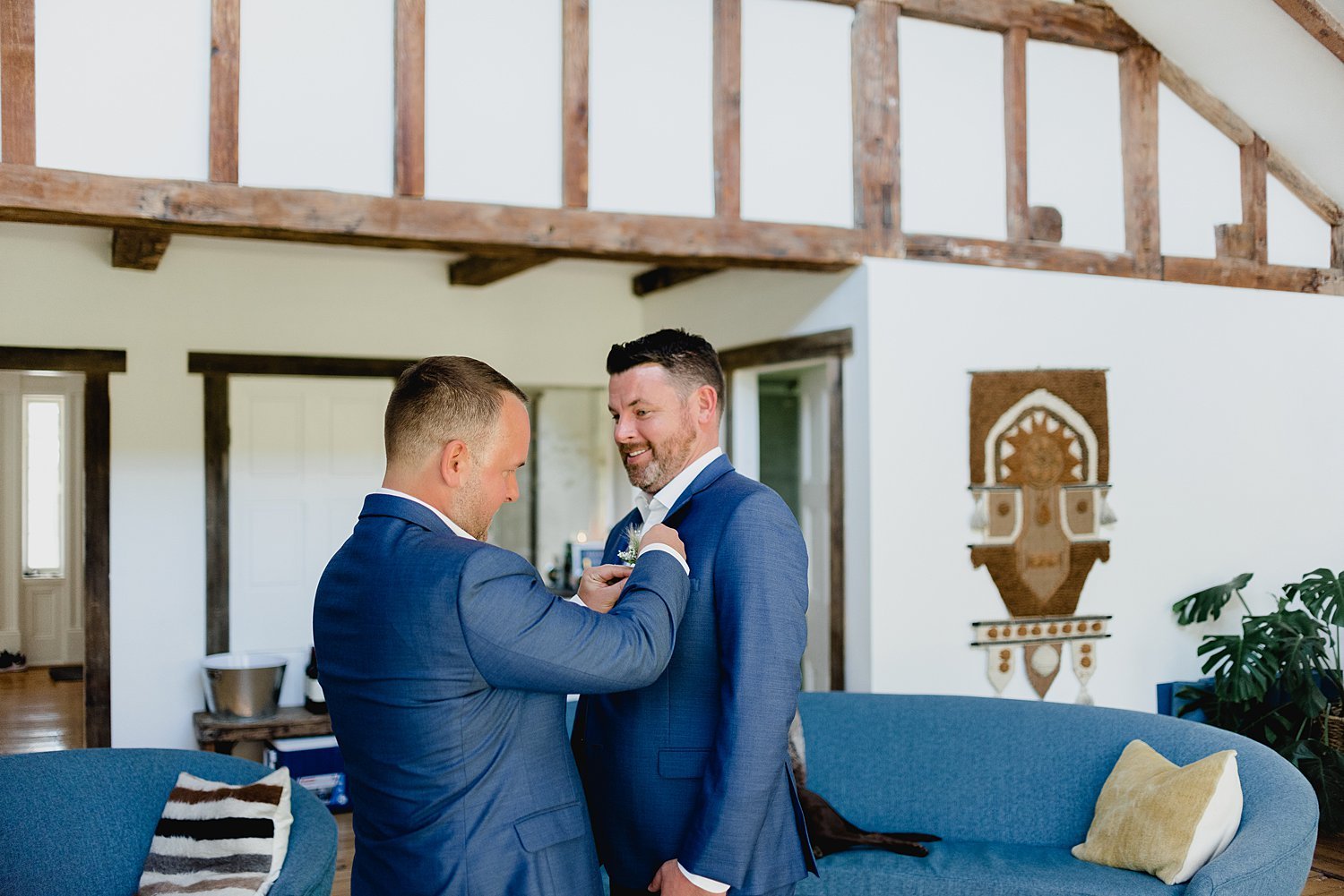 An Intimate Elopement at an Airbnb in Prince Edward County | Prince Edward County Wedding Photographer | Holly McMurter Photographs_0007.jpg