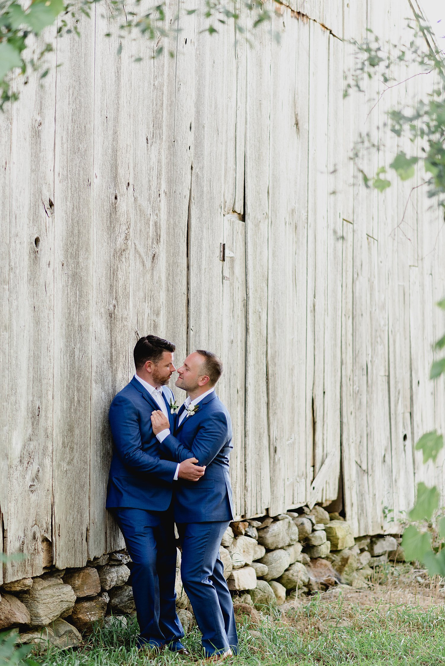 An Intimate Elopement at an Airbnb in Prince Edward County | Prince Edward County Wedding Photographer | Holly McMurter Photographs_0034.jpg