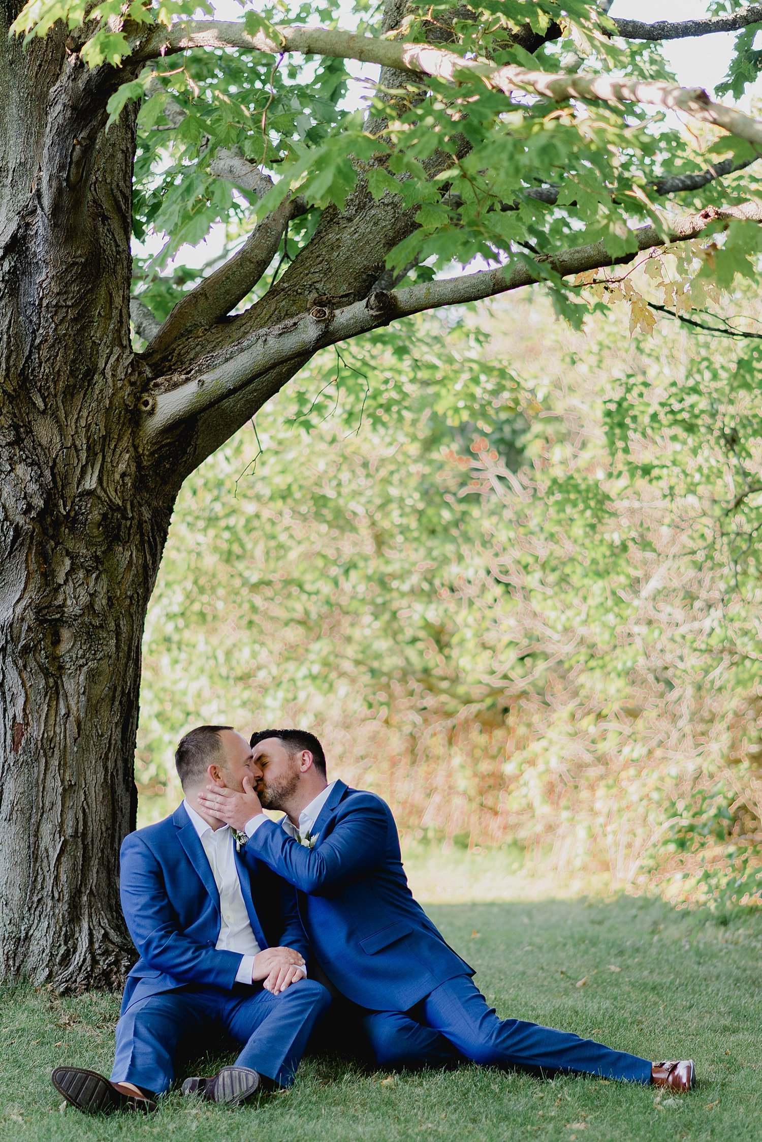 An Intimate Elopement at an Airbnb in Prince Edward County | Prince Edward County Wedding Photographer | Holly McMurter Photographs_0038.jpg