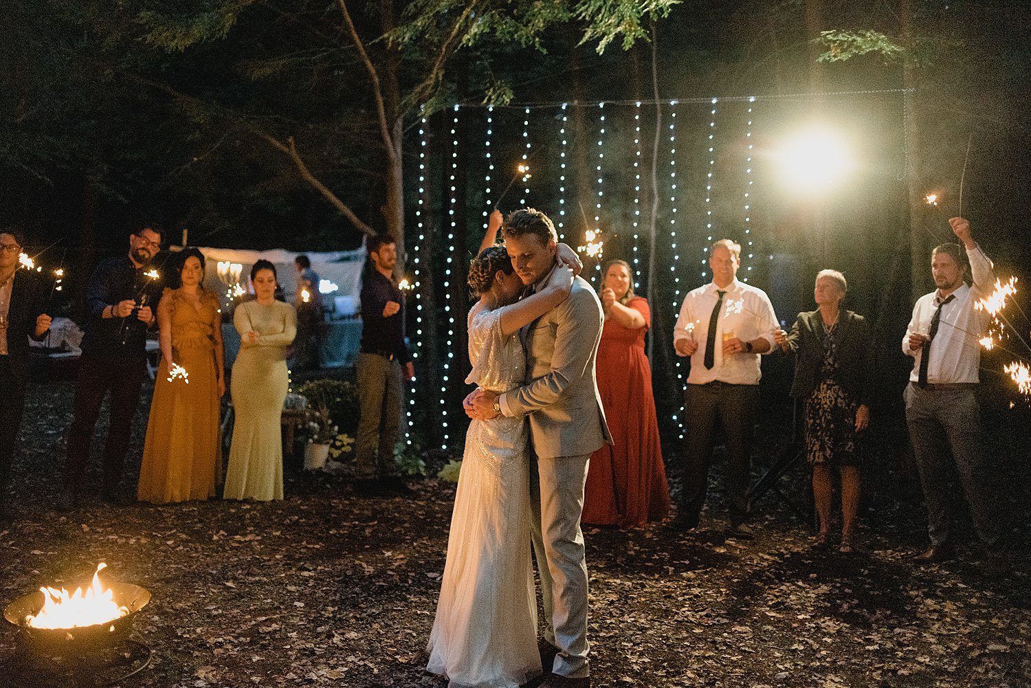 A Boho Fall Wedding at a Family Built Cabin in Lyndhurst, Ontario | Prince Edward County Wedding Photographer | Holly McMurter Photographs_0160.jpg