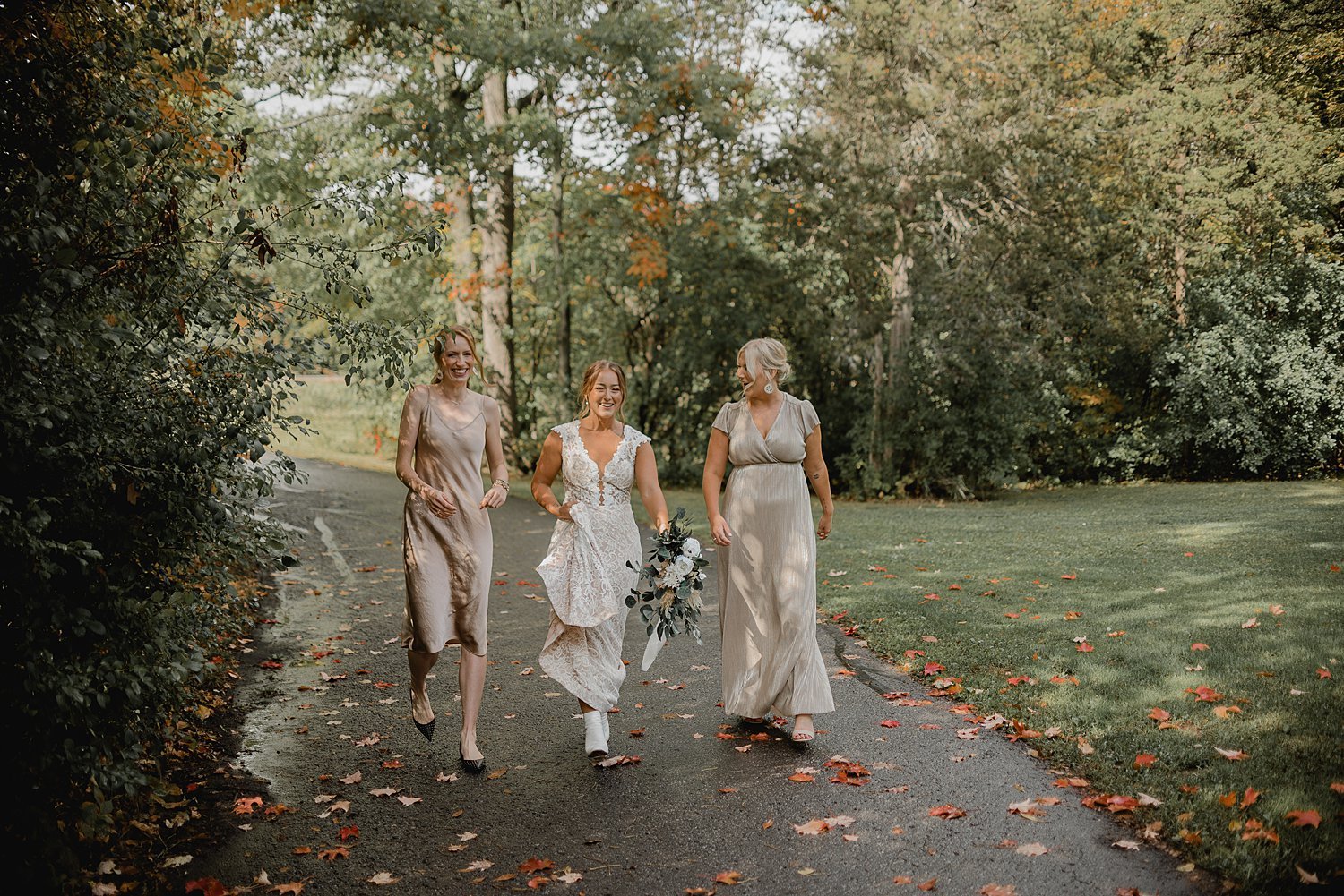 A Rainy Fall Wedding at Old Third Winery | Prince Edward County Wedding Photographer | Holly McMurter Photographs_0022.jpg