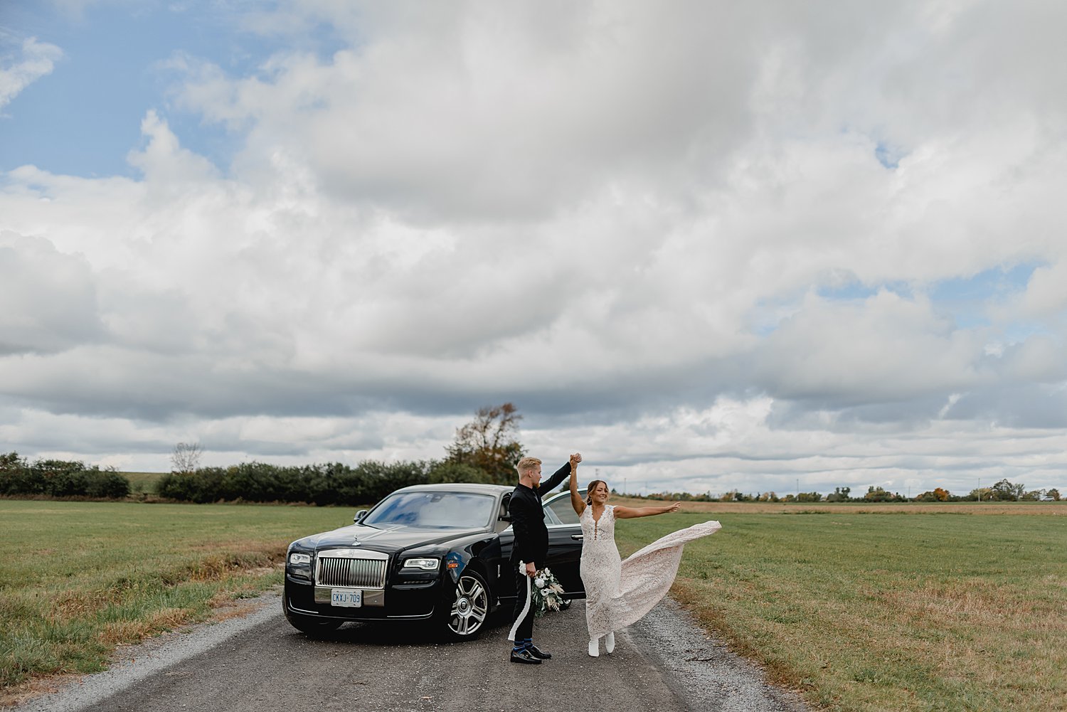A Rainy Fall Wedding at Old Third Winery | Prince Edward County Wedding Photographer | Holly McMurter Photographs_0053.jpg