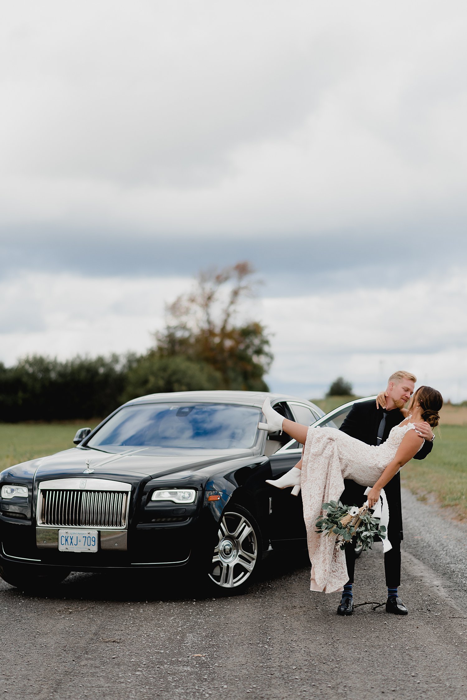 A Rainy Fall Wedding at Old Third Winery | Prince Edward County Wedding Photographer | Holly McMurter Photographs_0054.jpg