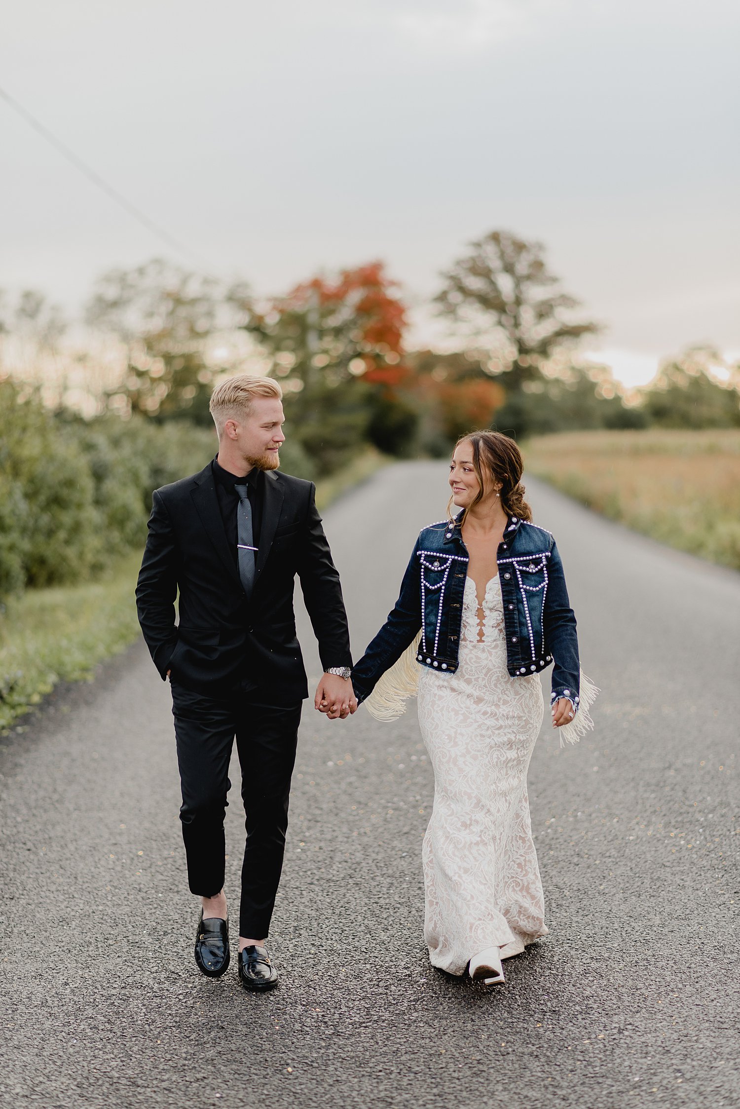 A Rainy Fall Wedding at Old Third Winery | Prince Edward County Wedding Photographer | Holly McMurter Photographs_0103.jpg