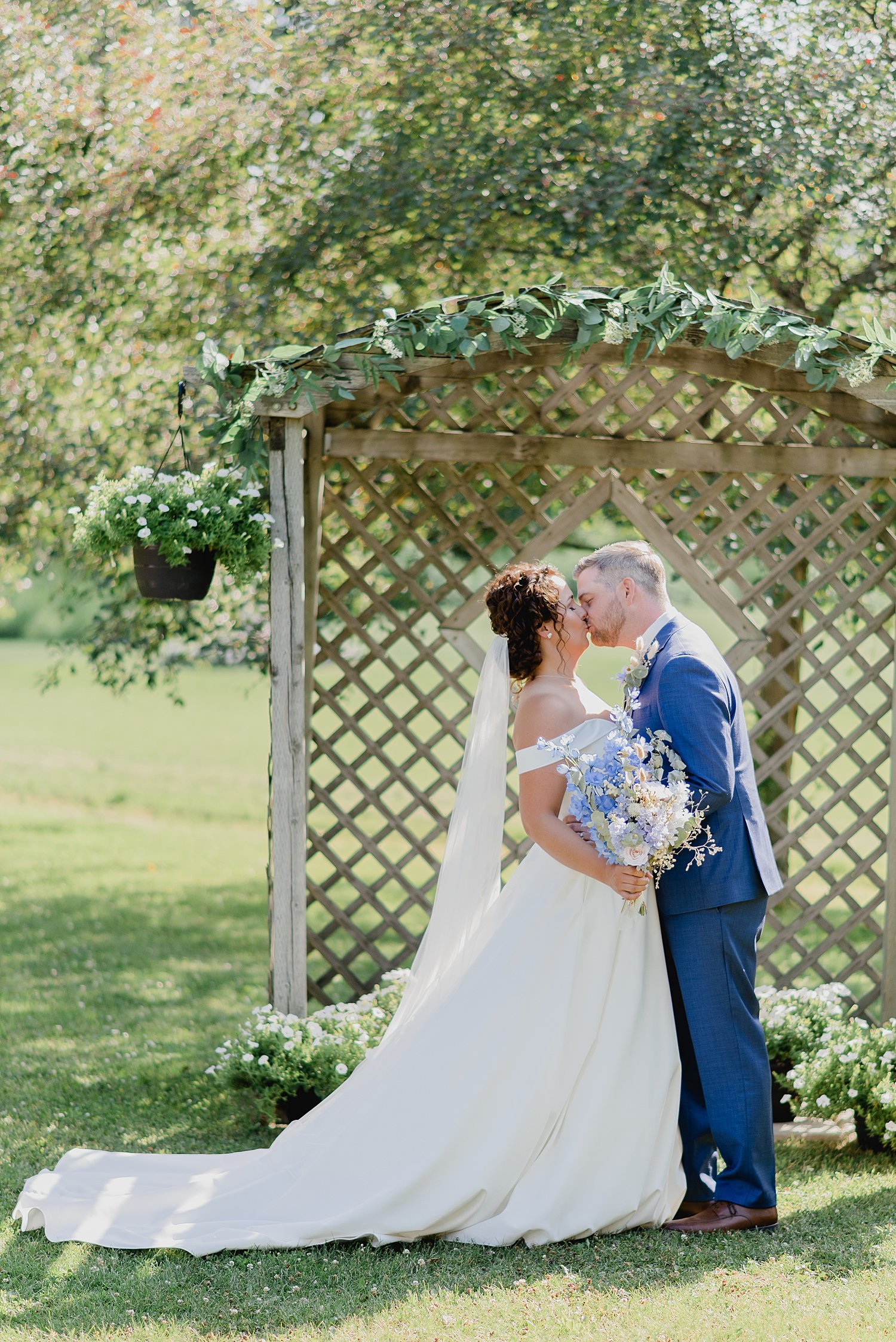 Elegant Summer Backyard Tented Wedding in Sydenham, Ontario | Prince Edward County Wedding Photographer | Holly McMurter Photographs_0051.jpg