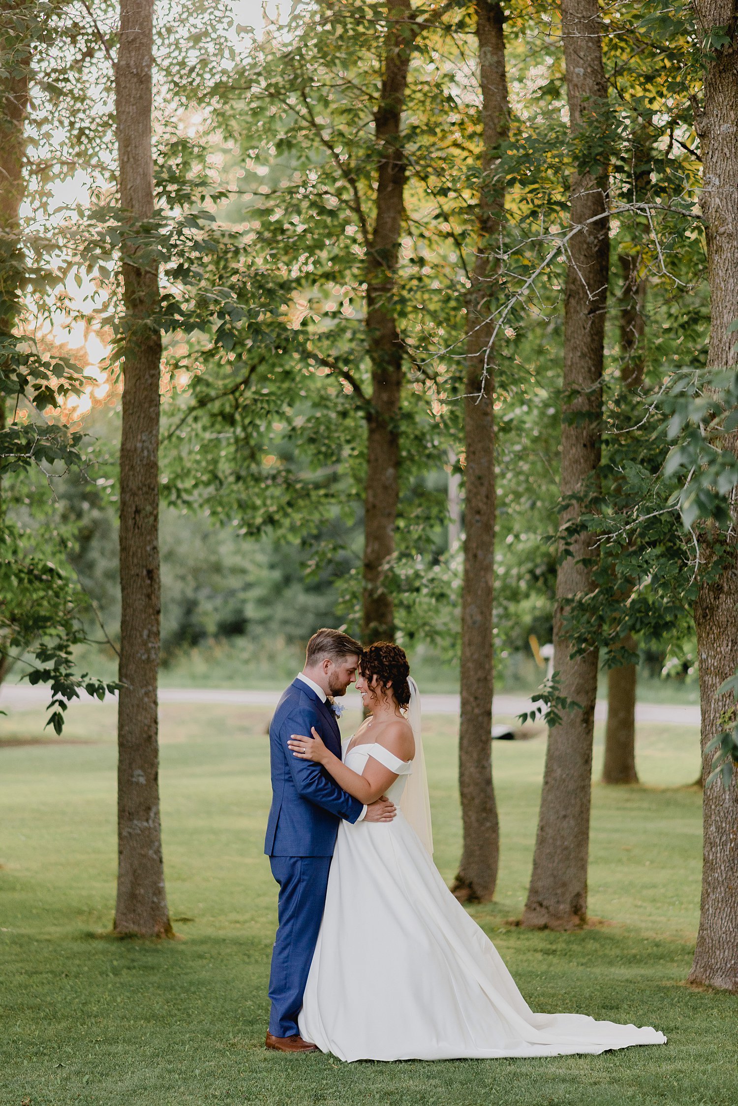 Elegant Summer Backyard Tented Wedding in Sydenham, Ontario | Prince Edward County Wedding Photographer | Holly McMurter Photographs_0091.jpg