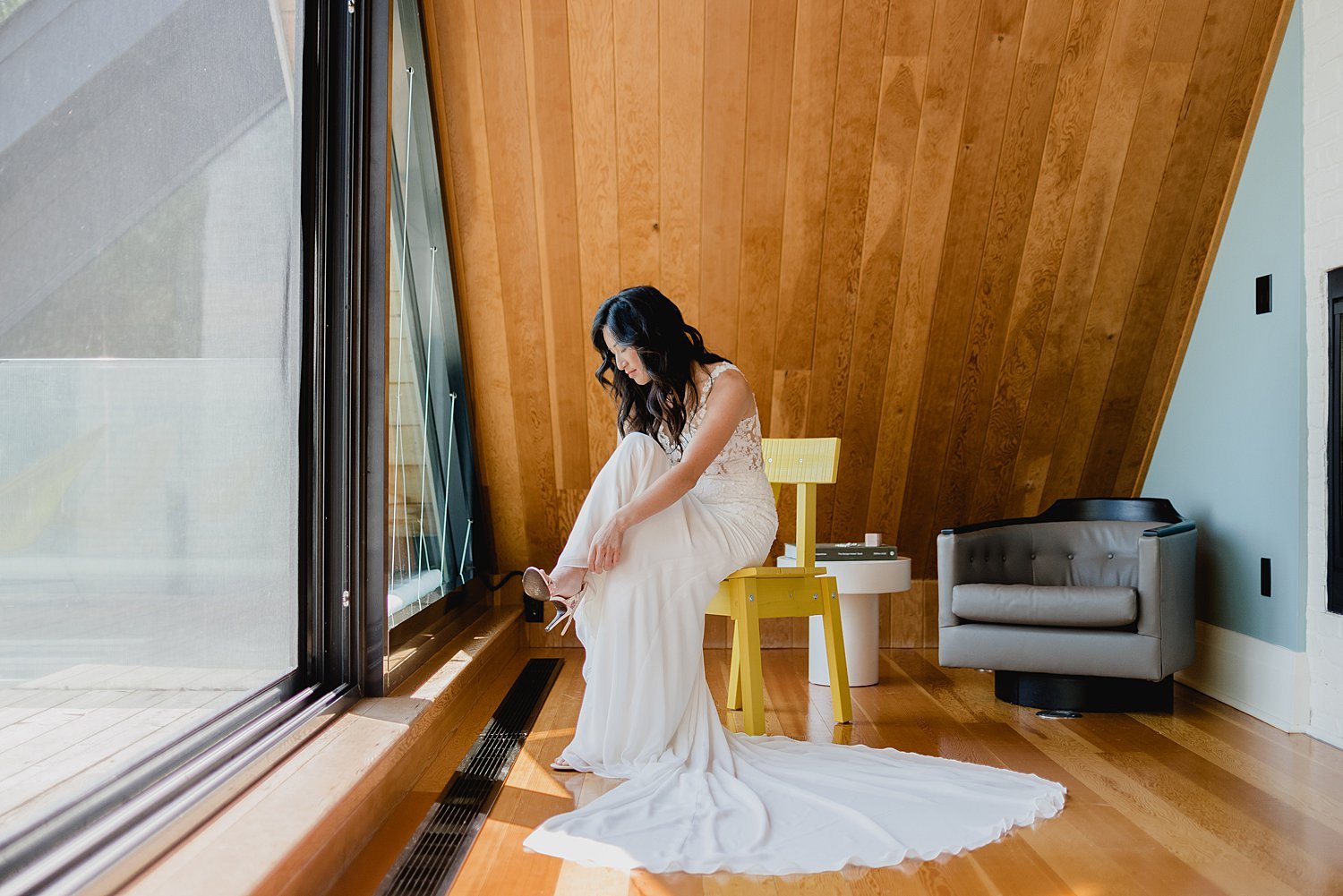 Intimate Micro Wedding at the Drake Devonshire in Prince Edward County | Prince Edward County Wedding Photographer | Holly McMurter Photographs_0017.jpg